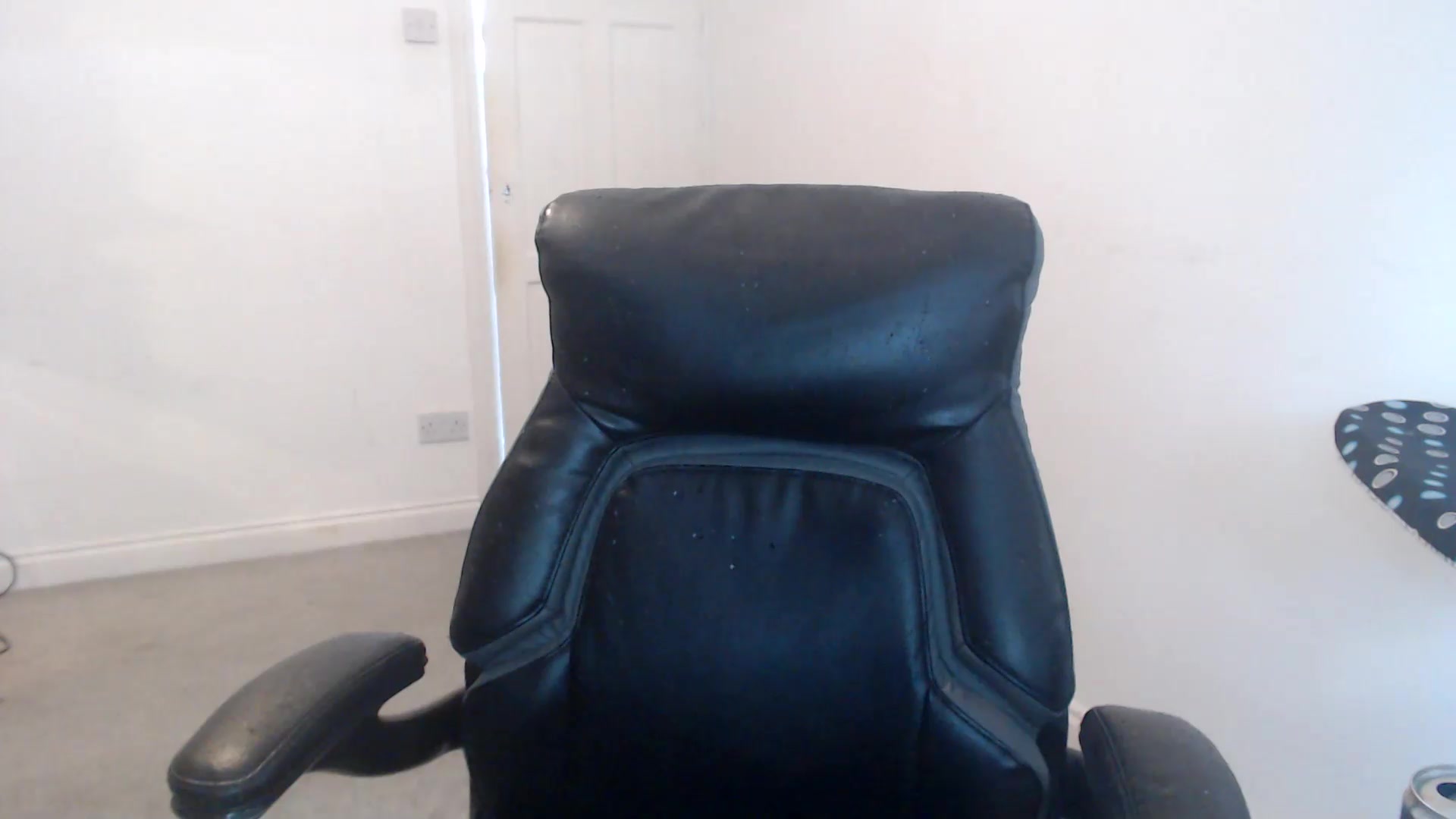 Gallery image thumbnail from Crystal_MFC's myfreecams stream on, 09/19/2026, 12:00 image 18 of 20