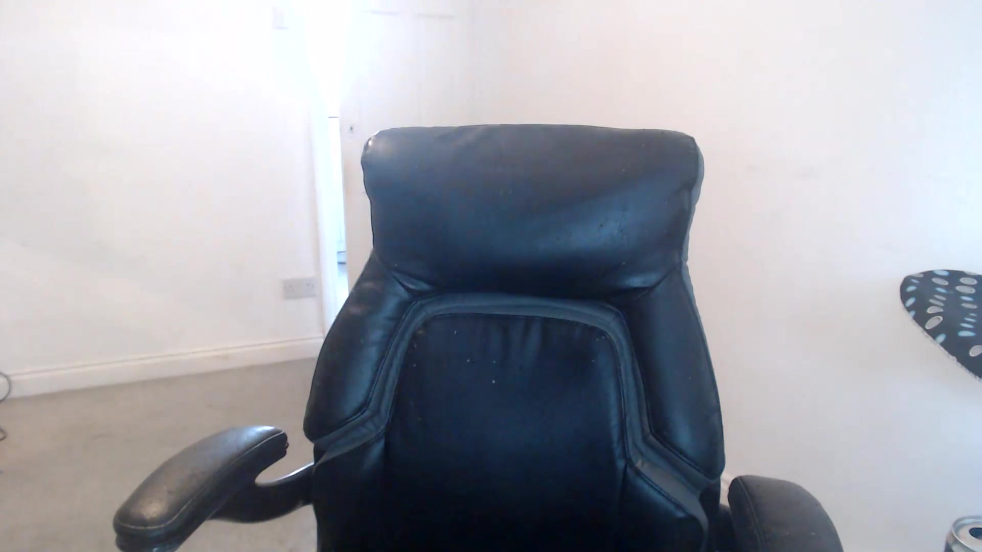 Gallery image thumbnail from Crystal_MFC's myfreecams stream on, 09/19/2026, 12:00 image 20 of 20