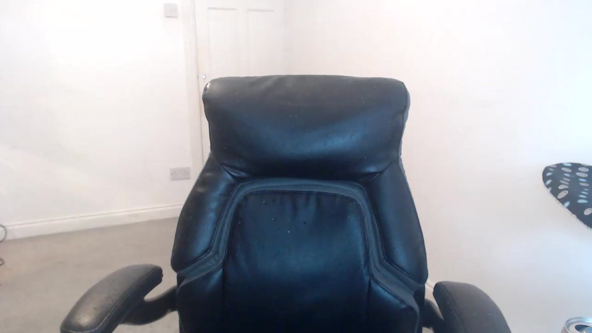 Gallery image thumbnail from Crystal_MFC's myfreecams stream on, 09/19/2026, 12:00 image 8 of 20