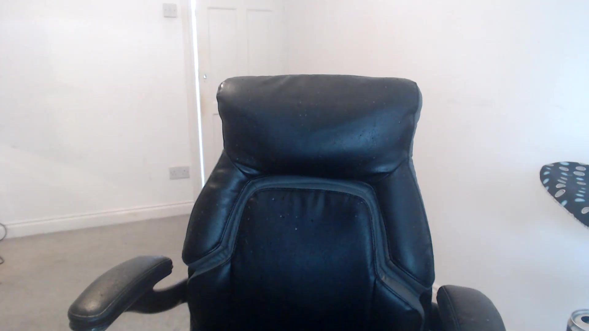 Gallery image thumbnail from Crystal_MFC's myfreecams stream on, 09/19/2026, 12:00 image 19 of 20