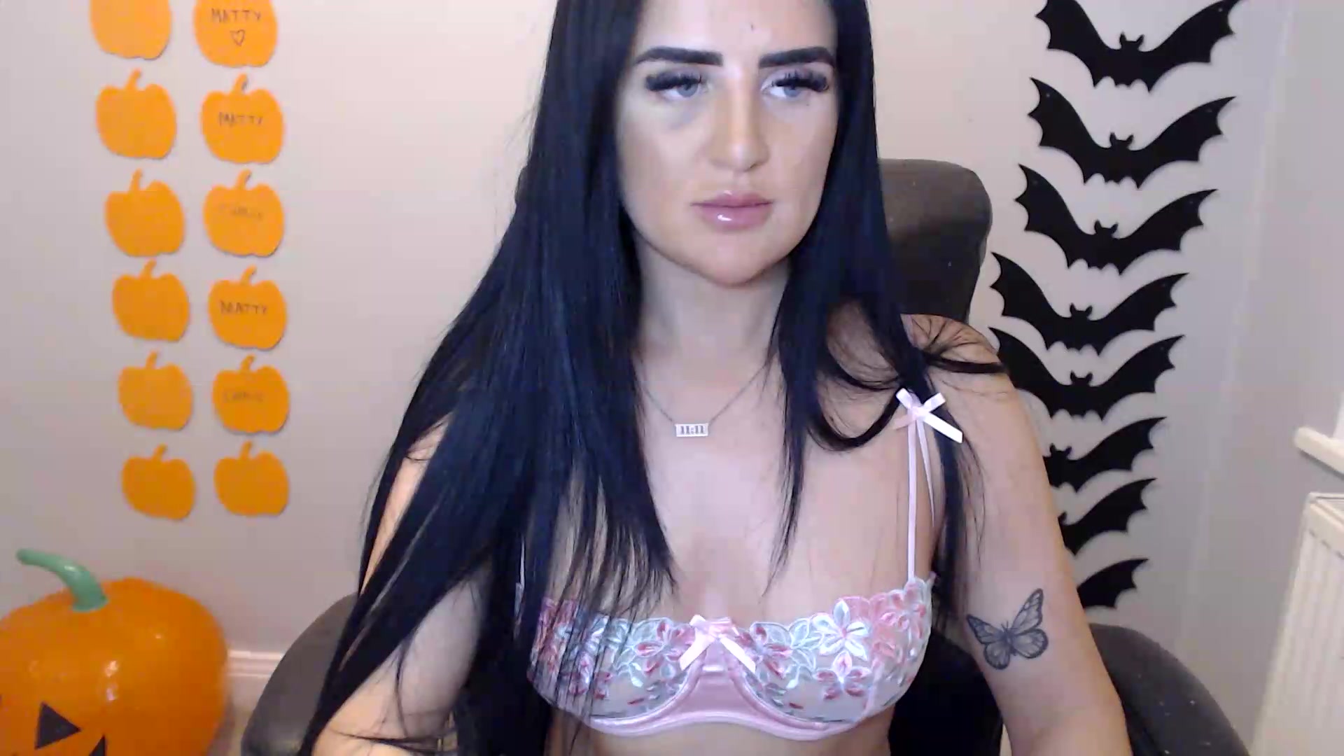 Gallery image thumbnail from Crystal_MFC's myfreecams stream on, 10/01/2026, 20:53 image 7 of 20
