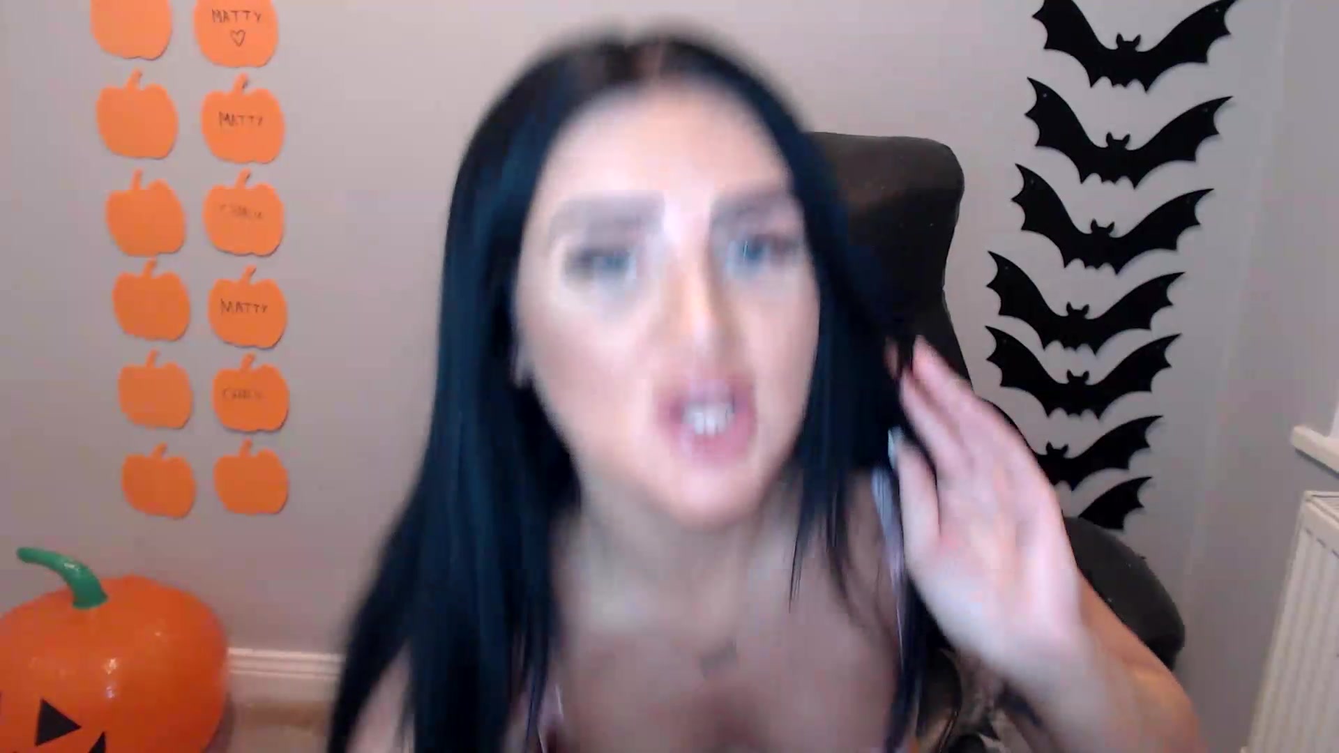 Gallery image thumbnail from Crystal_MFC's myfreecams stream on, 10/01/2026, 20:53 image 9 of 20