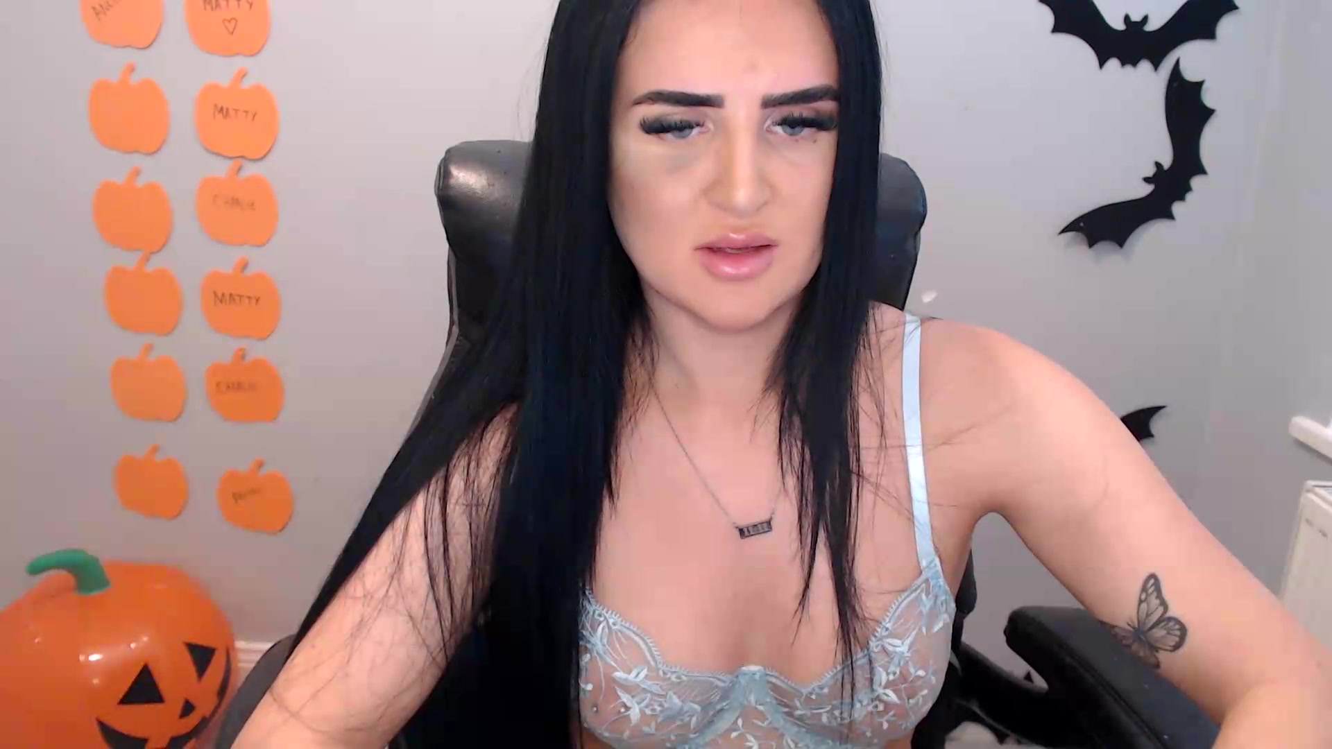 Gallery image thumbnail from Crystal_MFC's myfreecams stream on, 10/02/2026, 14:02 image 15 of 20