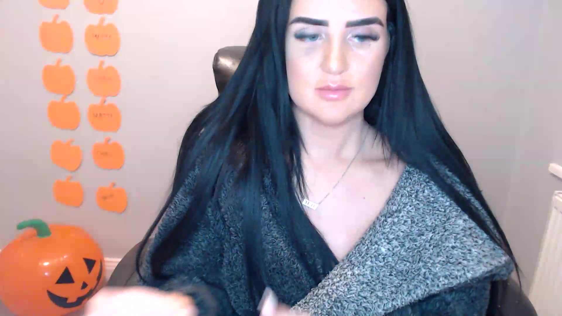 Gallery image thumbnail from Crystal_MFC's myfreecams stream on, 10/02/2026, 22:04 image 19 of 20