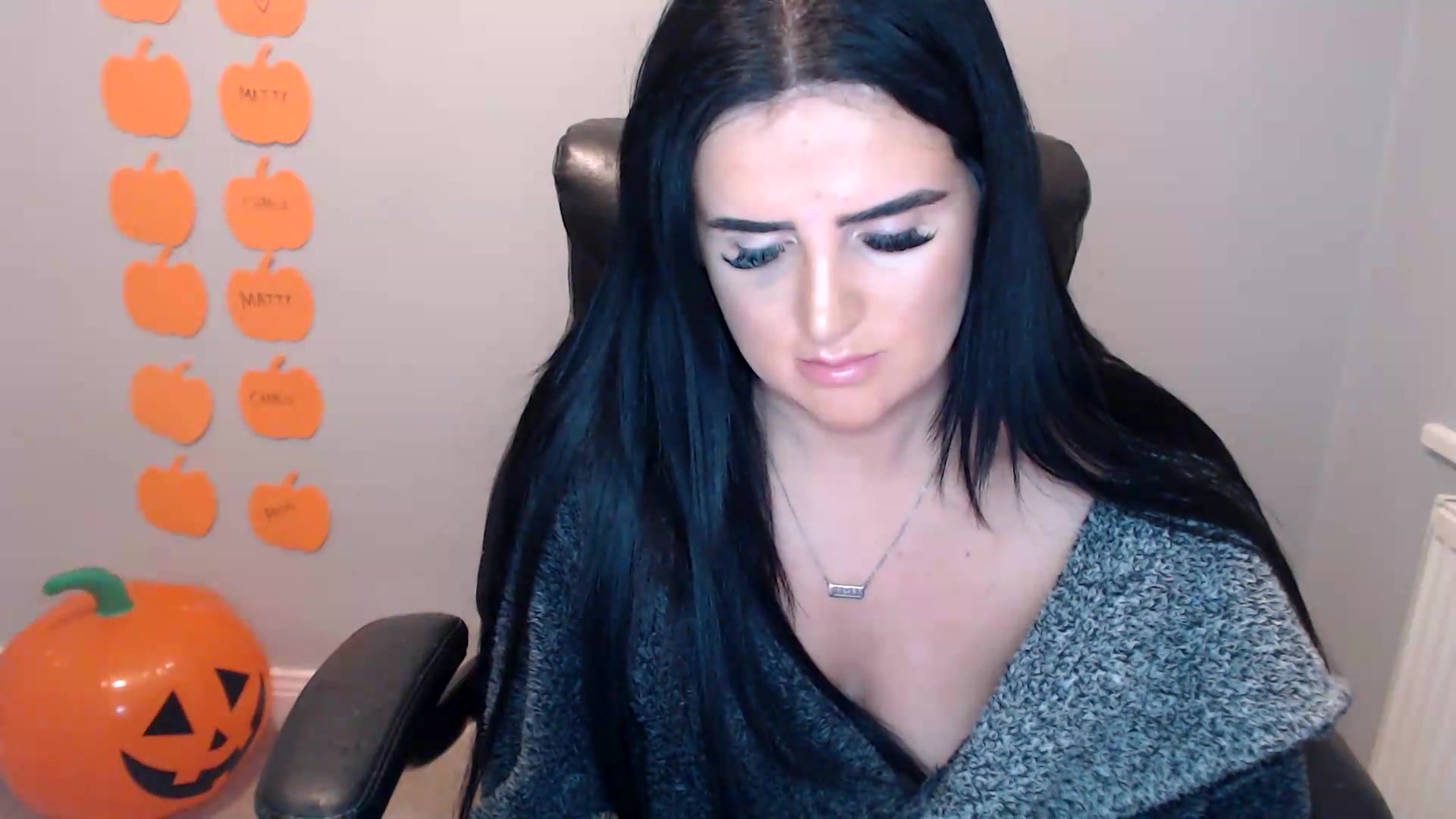 Gallery image thumbnail from Crystal_MFC's myfreecams stream on, 10/02/2026, 22:04 image 20 of 20