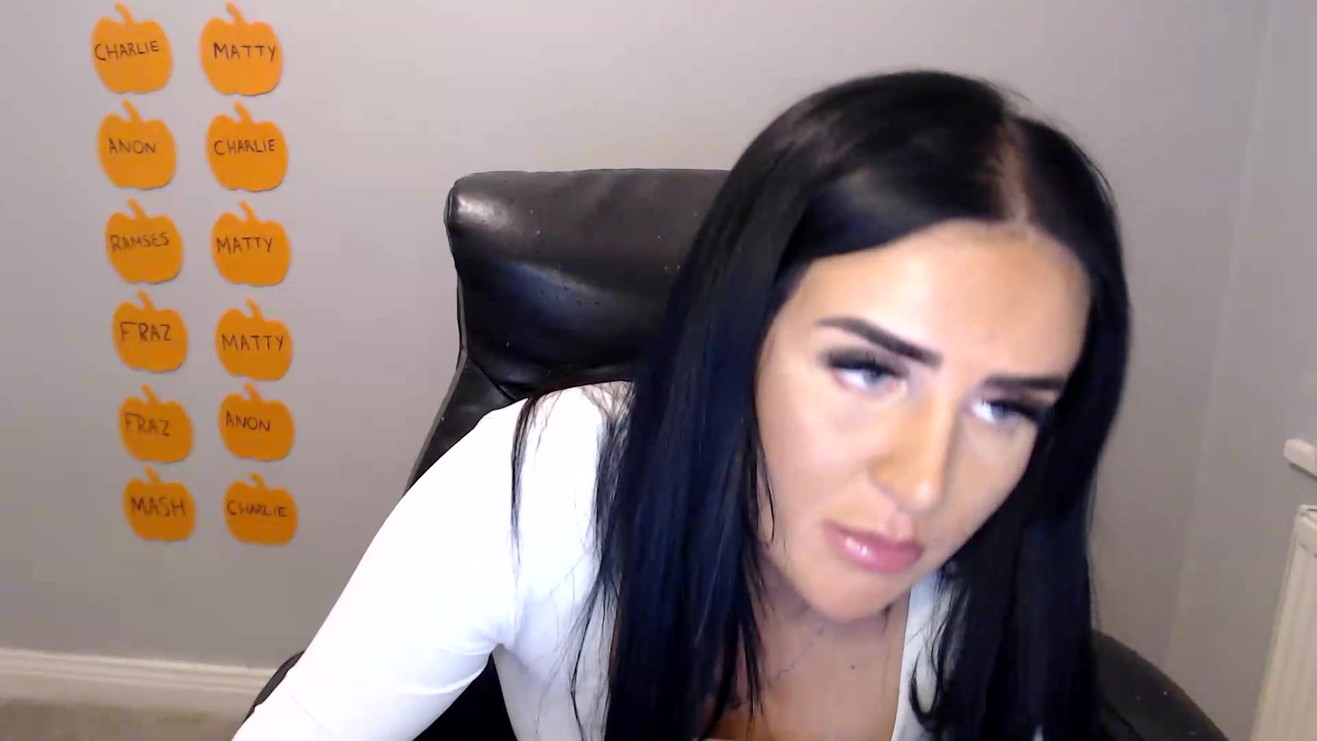Gallery image thumbnail from Crystal_MFC's myfreecams stream on, 10/03/2026, 21:43 image 17 of 20