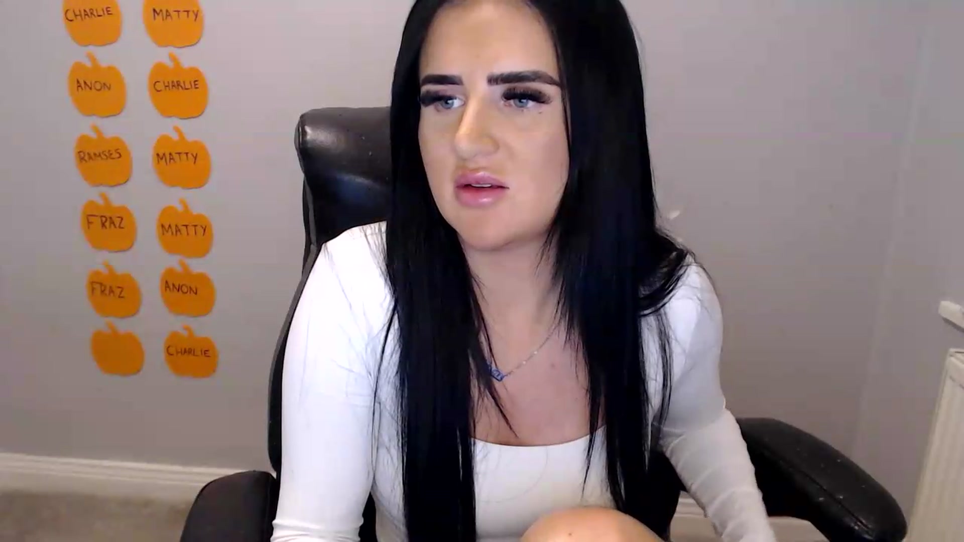Gallery image thumbnail from Crystal_MFC's myfreecams stream on, 10/03/2026, 21:43 image 2 of 20