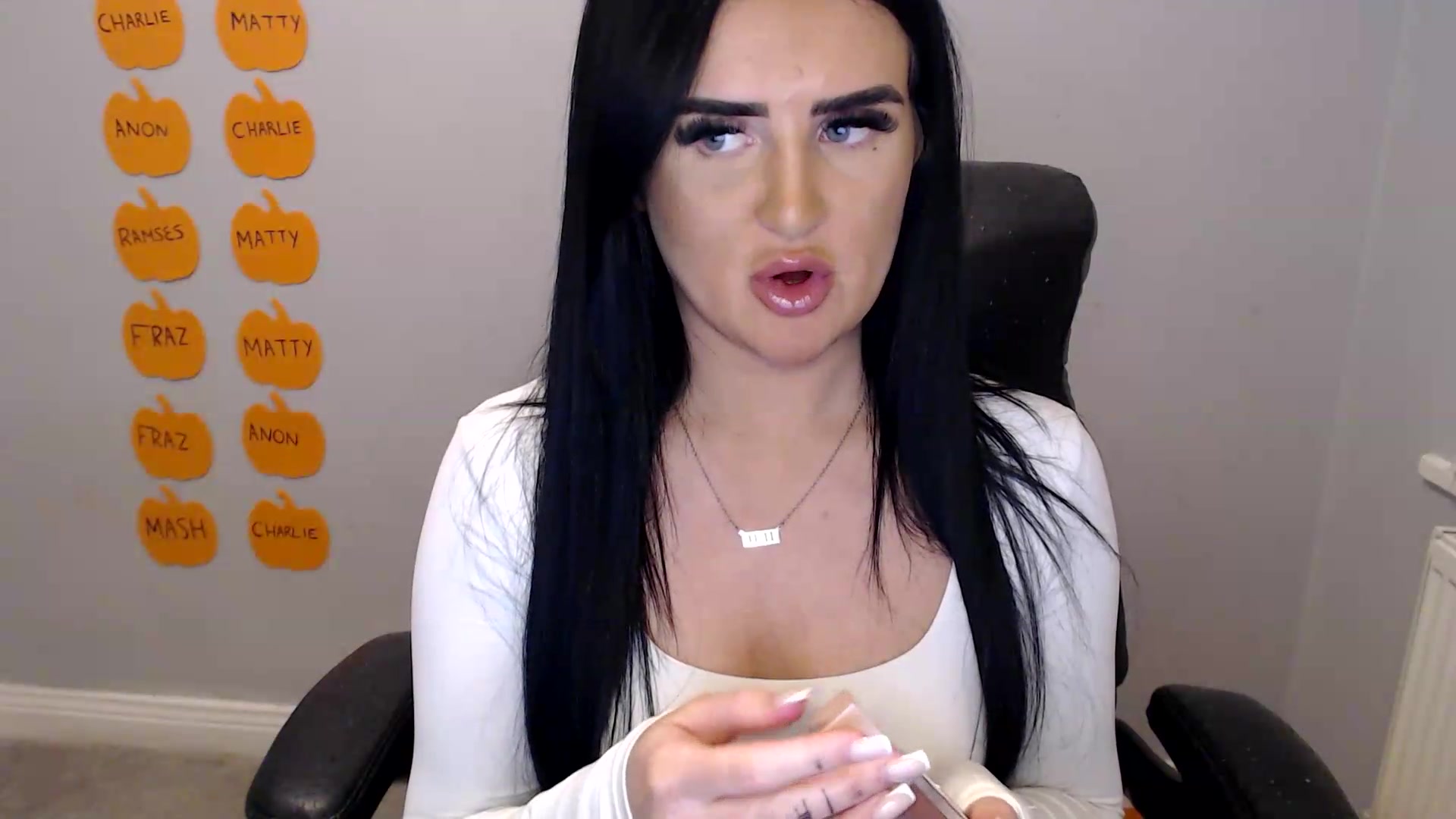 Gallery image thumbnail from Crystal_MFC's myfreecams stream on, 10/03/2026, 21:43 image 11 of 20