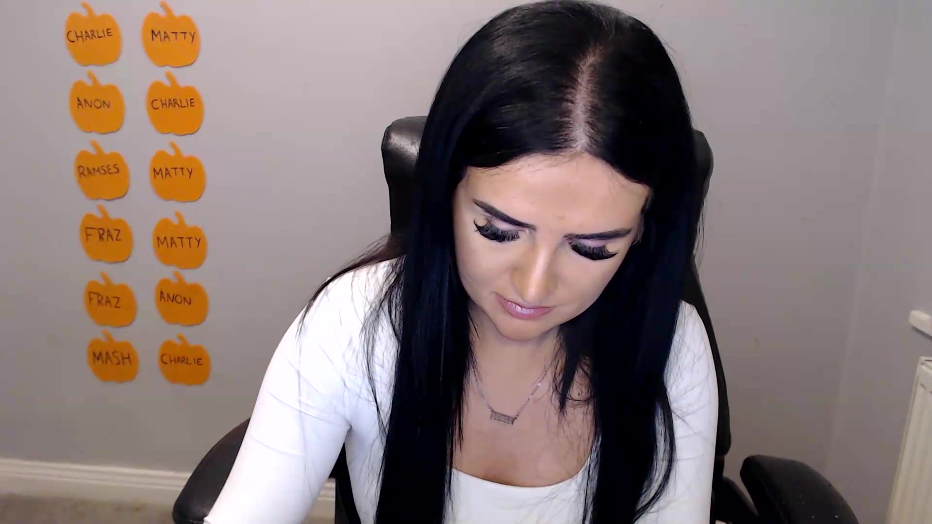 Gallery image thumbnail from Crystal_MFC's myfreecams stream on, 10/03/2026, 21:43 image 19 of 20