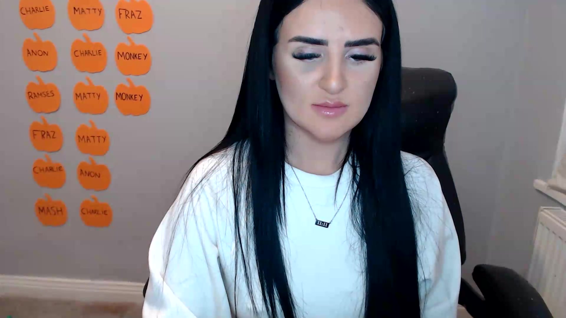 Gallery image thumbnail from Crystal_MFC's myfreecams stream on, 10/04/2026, 14:45 image 10 of 20