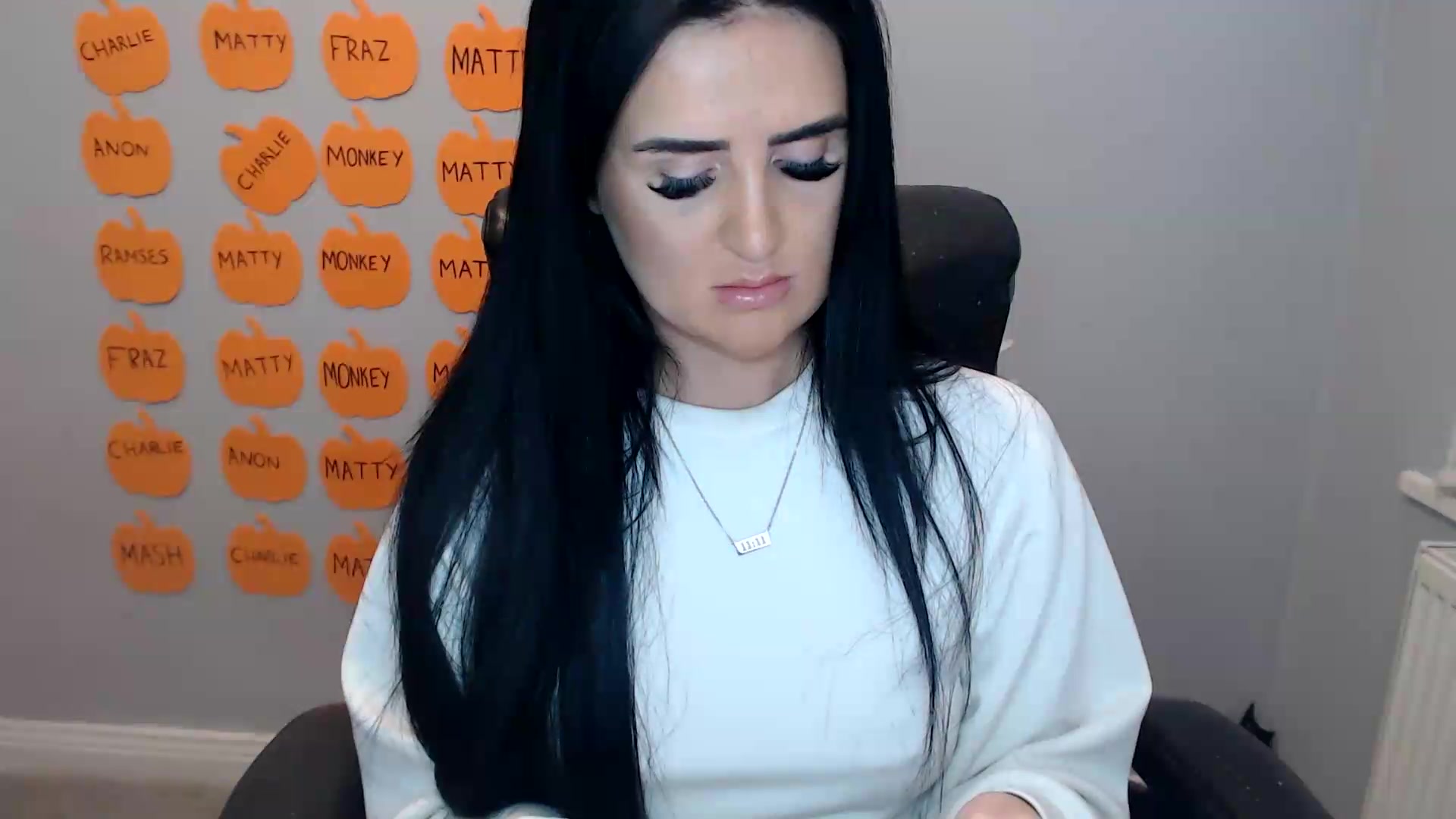 Gallery image thumbnail from Crystal_MFC's myfreecams stream on, 10/05/2026, 13:55 image 14 of 20