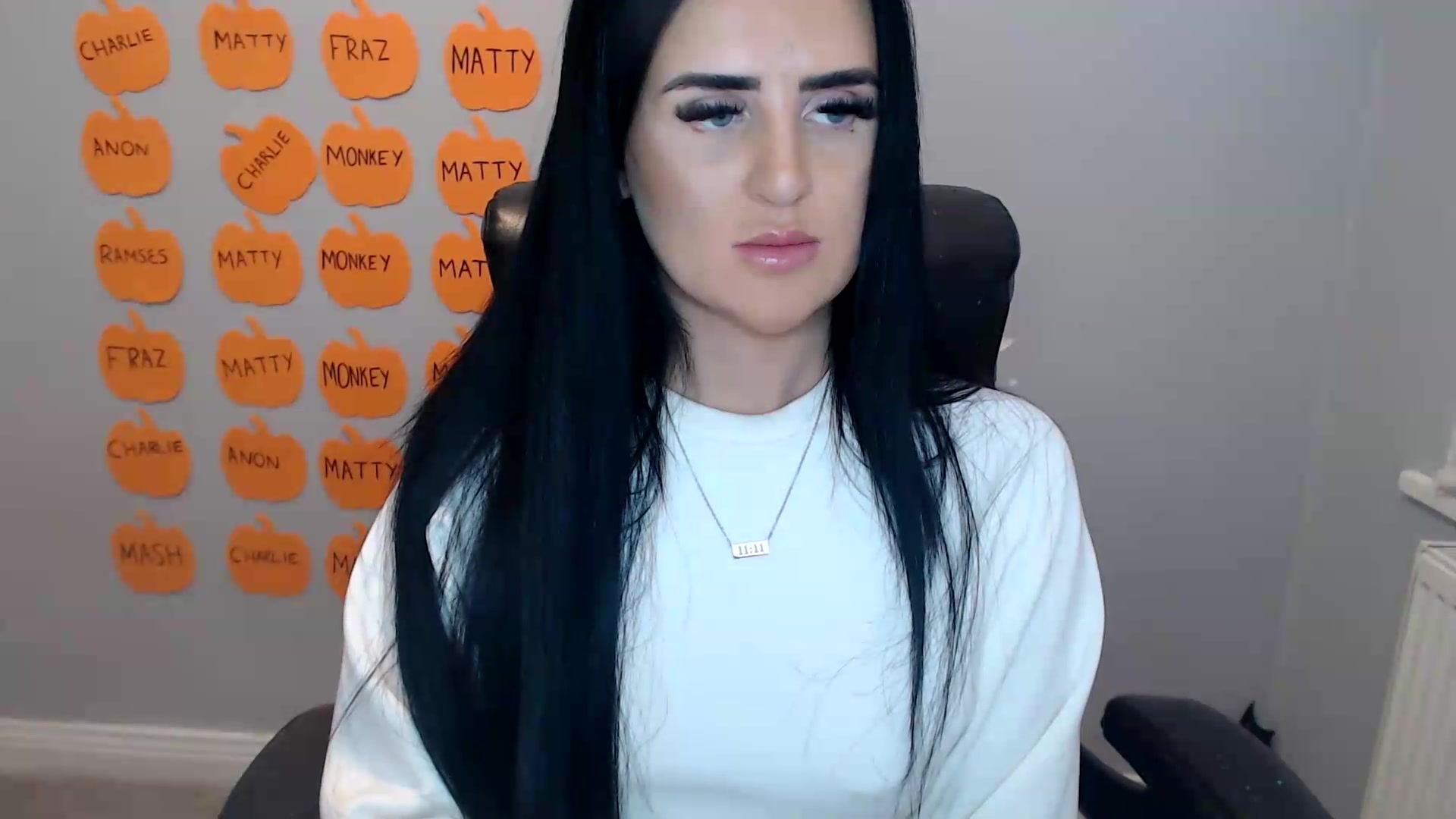 Gallery image thumbnail from Crystal_MFC's myfreecams stream on, 10/05/2026, 13:55 image 13 of 20