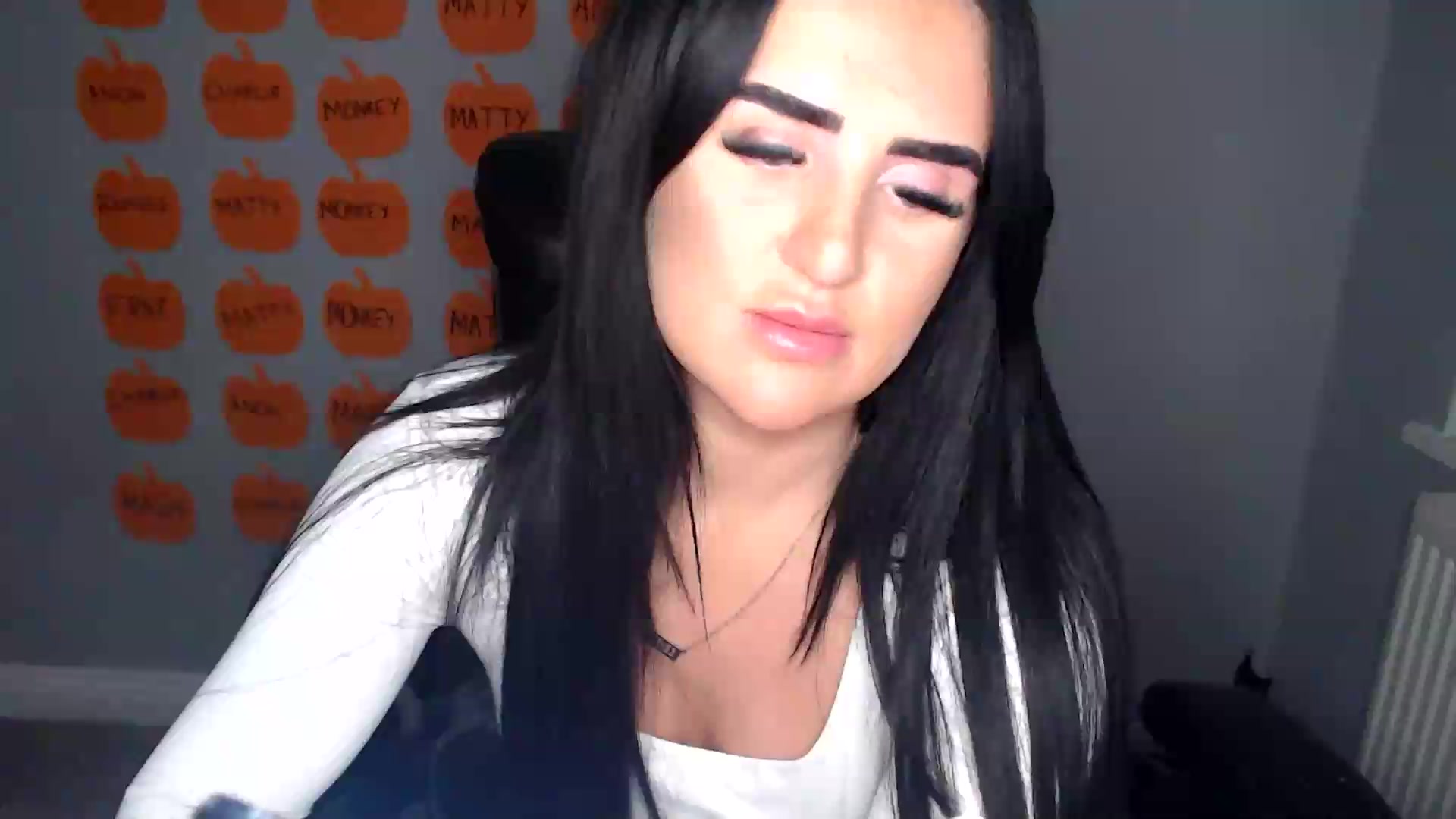 Gallery image thumbnail from Crystal_MFC's myfreecams stream on, 10/07/2026, 21:25 image 11 of 20