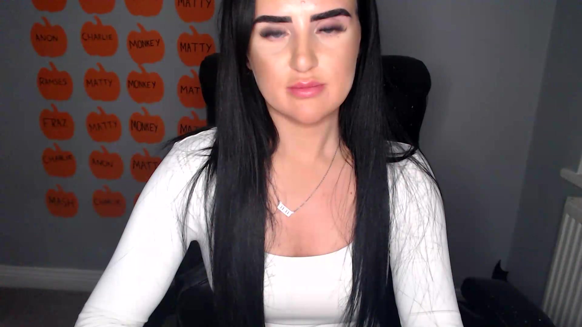 Gallery image thumbnail from Crystal_MFC's myfreecams stream on, 10/07/2026, 21:25 image 19 of 20