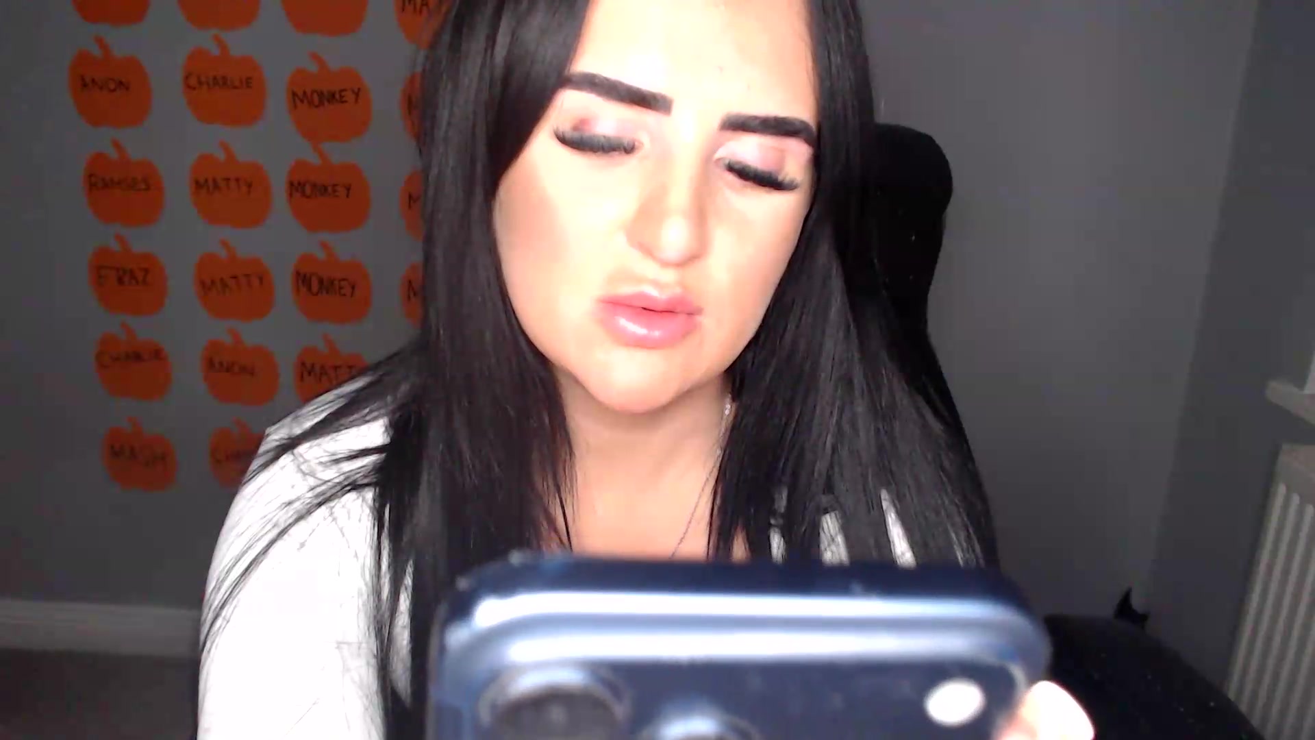Gallery image thumbnail from Crystal_MFC's myfreecams stream on, 10/07/2026, 21:25 image 12 of 20