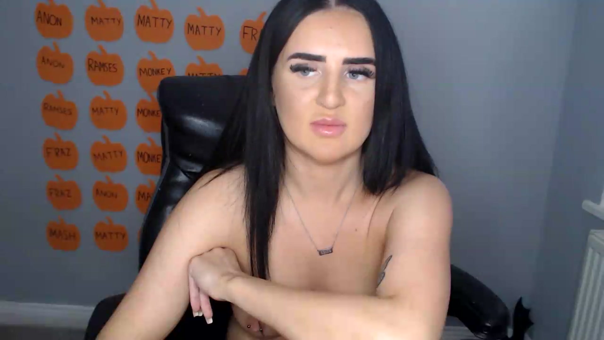 Gallery image thumbnail from Crystal_MFC's myfreecams stream on, 10/09/2026, 14:19 image 14 of 20