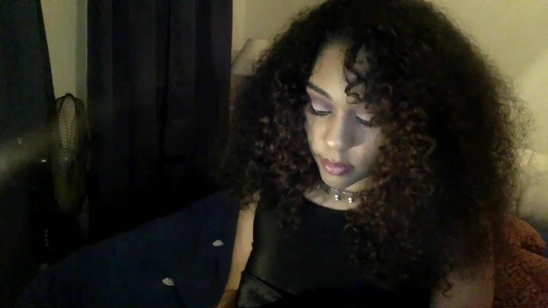 Gallery image thumbnail from Crystalxxxx's myfreecams stream on, 09/03/2024, 10:31 image 16 of 20