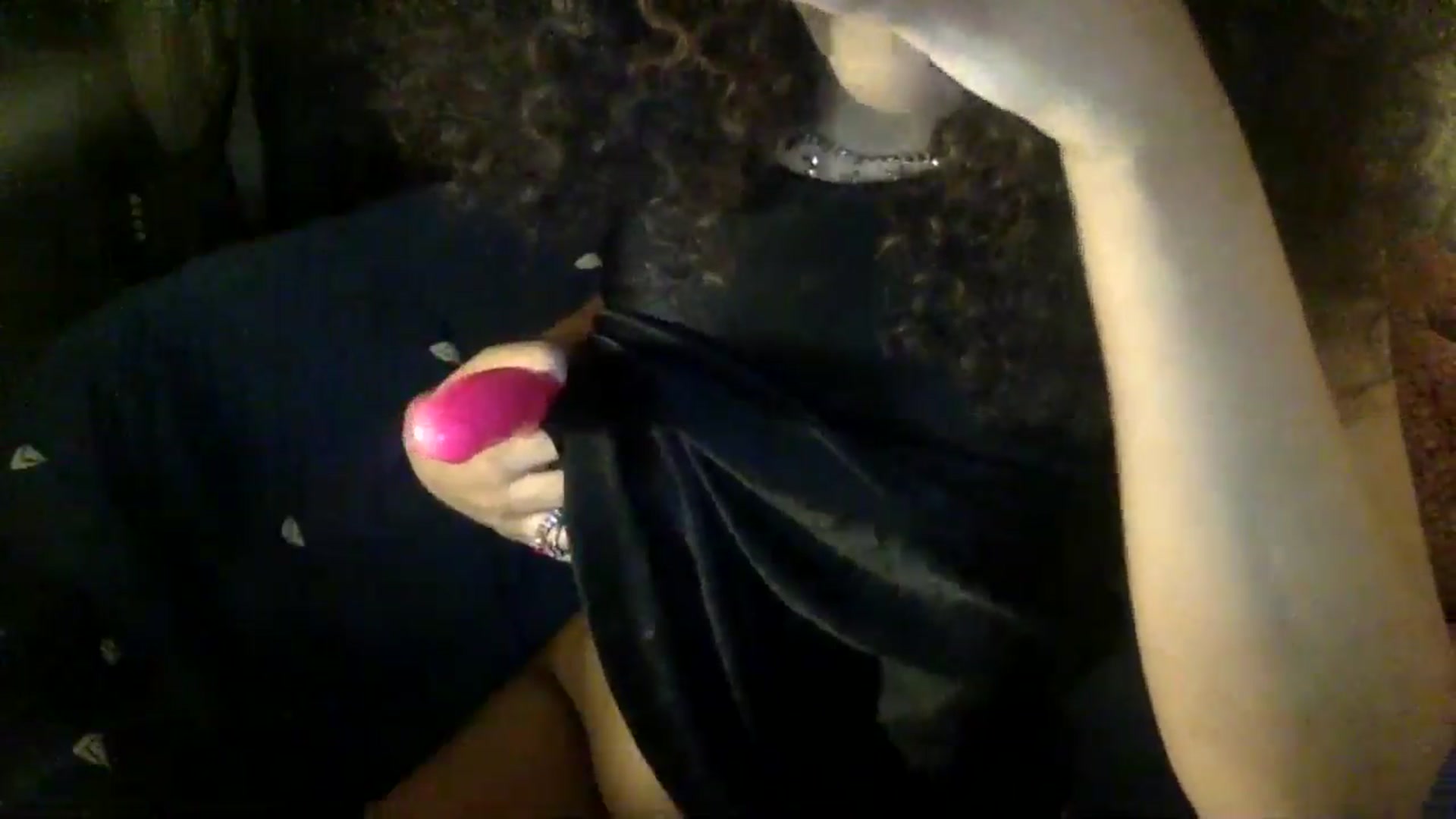 Gallery image thumbnail from Crystalxxxx's myfreecams stream on, 09/03/2024, 10:31 image 10 of 20
