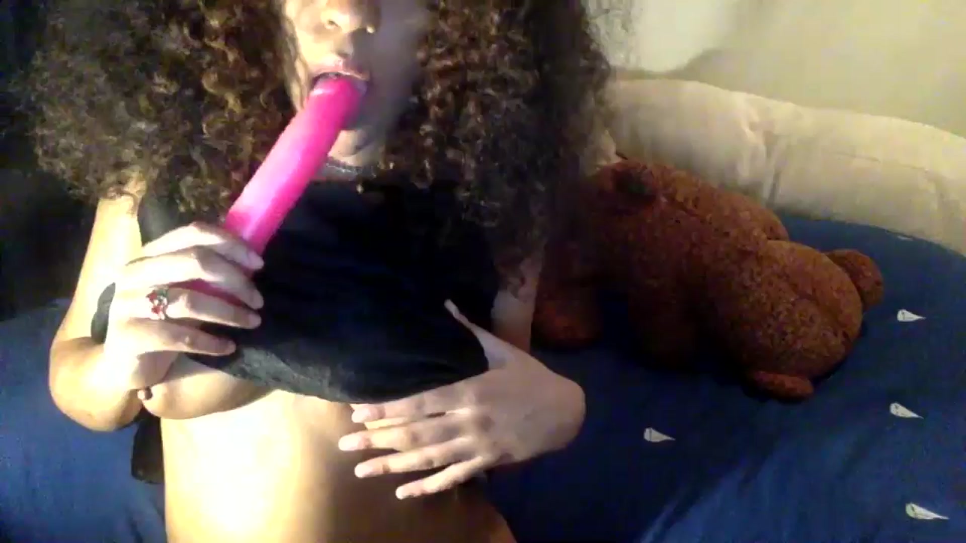 Gallery image thumbnail from Crystalxxxx's myfreecams stream on, 09/03/2024, 10:31 image 1 of 20