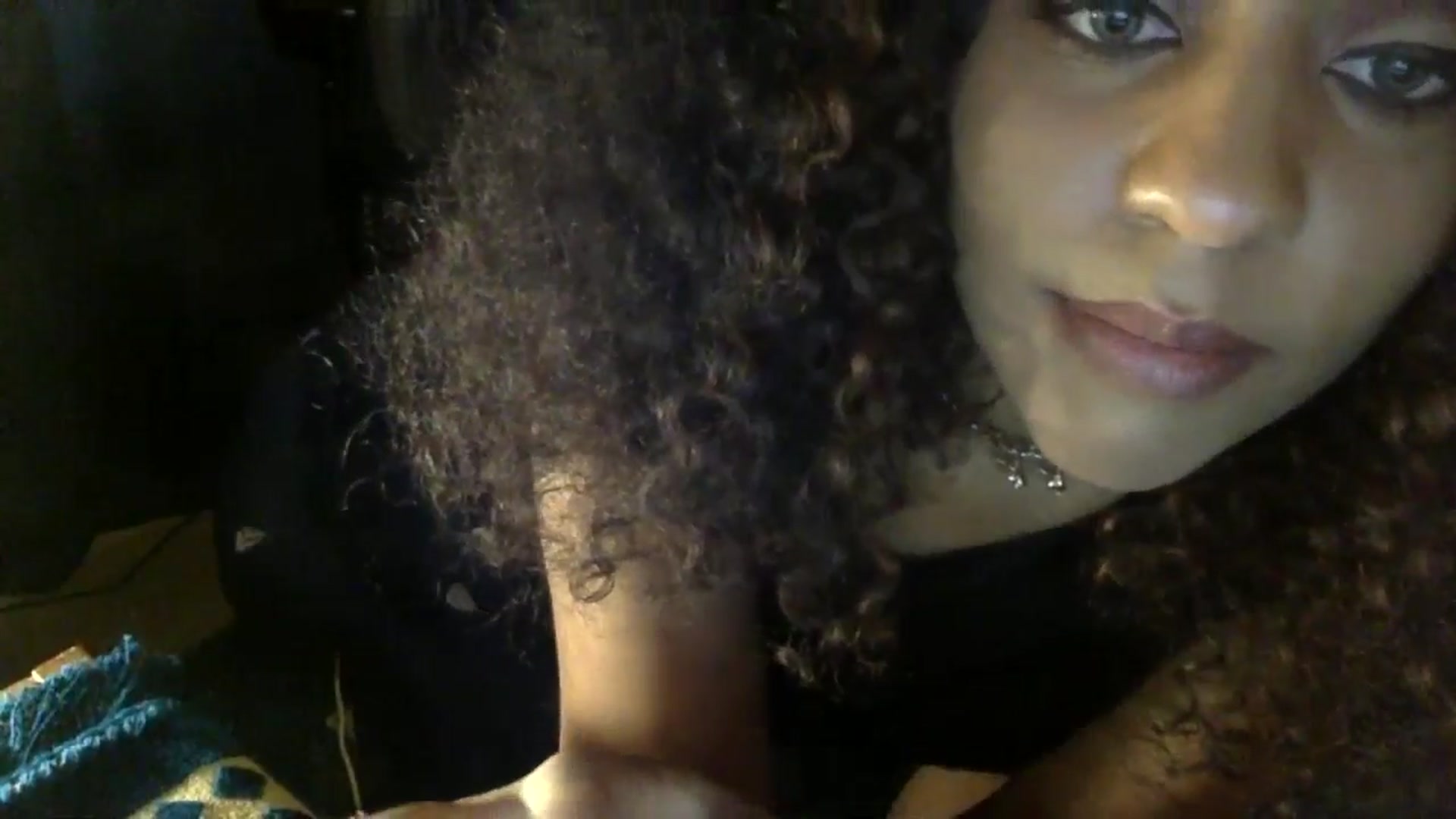 Gallery image thumbnail from Crystalxxxx's myfreecams stream on, 09/03/2024, 11:13 image 5 of 20