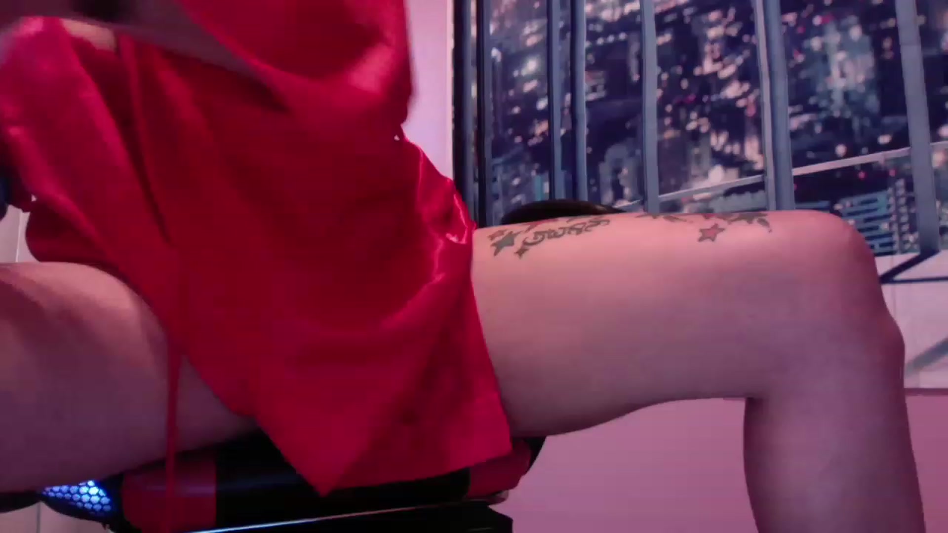 Gallery image thumbnail from CubanaBoricua's myfreecams stream on, 12/21/2022, 20:35 image 13 of 20