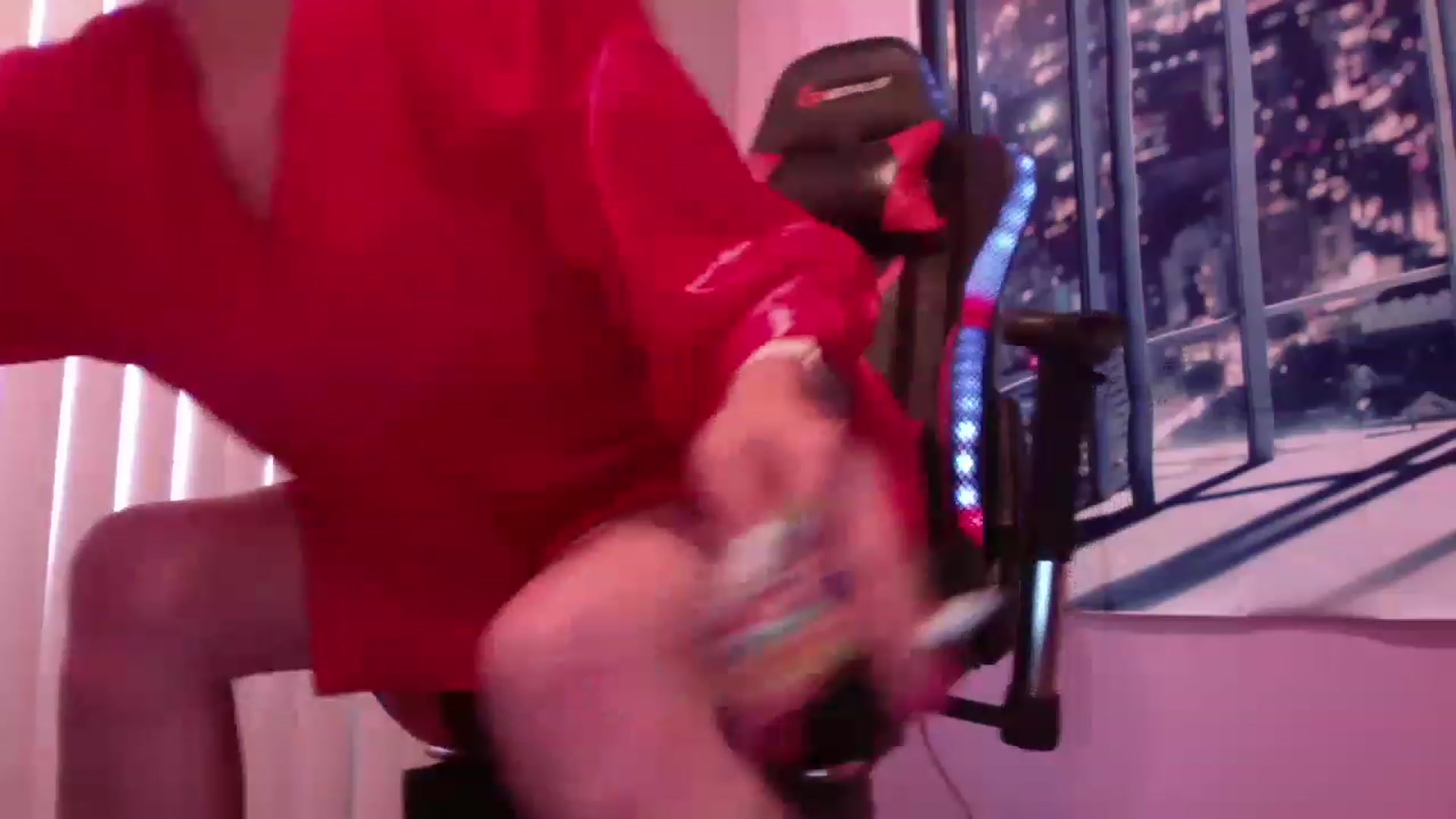Gallery image thumbnail from CubanaBoricua's myfreecams stream on, 12/21/2022, 20:35 image 3 of 20