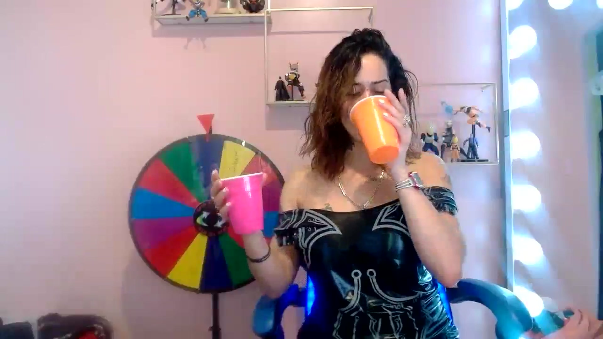 Gallery image thumbnail from CubanaBoricua's myfreecams stream on, 10/27/2023, 14:58 image 10 of 20