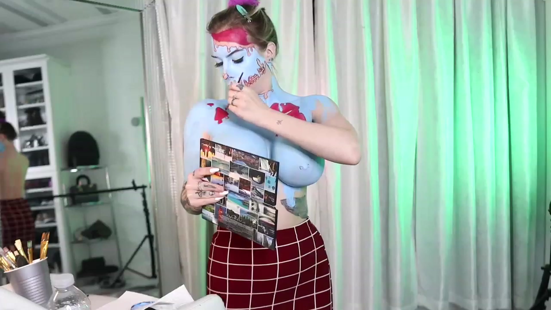 Gallery image thumbnail from Cubbixoxo's myfreecams stream on, 11/23/2022, 07:02 image 4 of 20