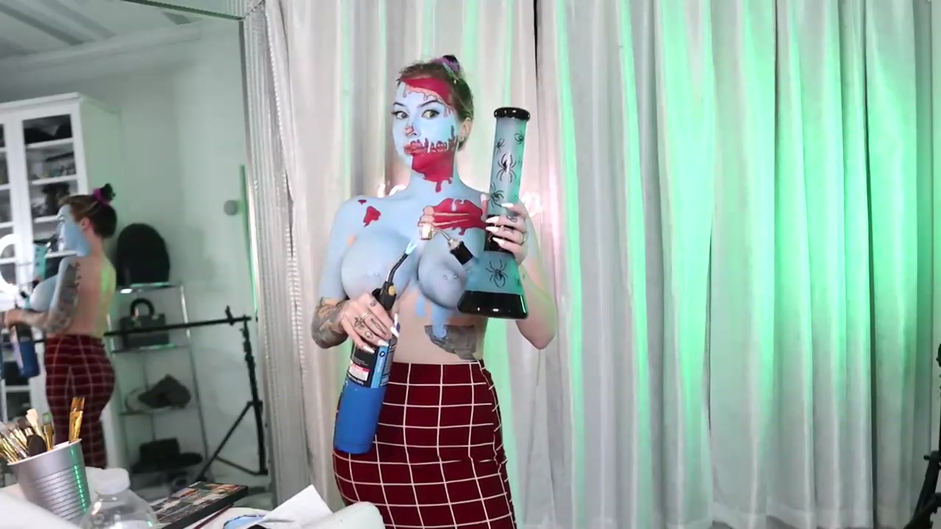 Gallery image thumbnail from Cubbixoxo's myfreecams stream on, 11/23/2022, 07:02 image 19 of 20