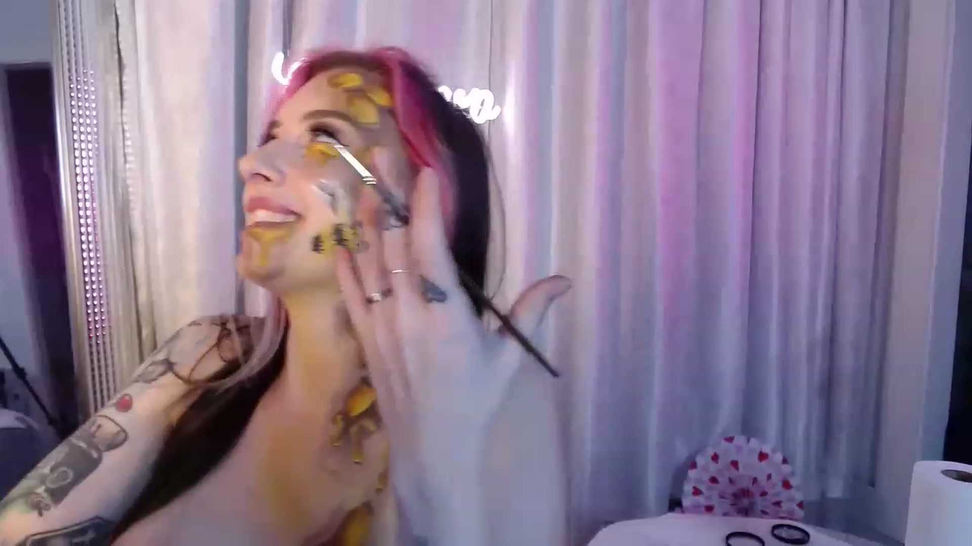 Gallery image thumbnail from Cubbixoxo's myfreecams stream on, 01/29/2023, 07:39 image 20 of 20