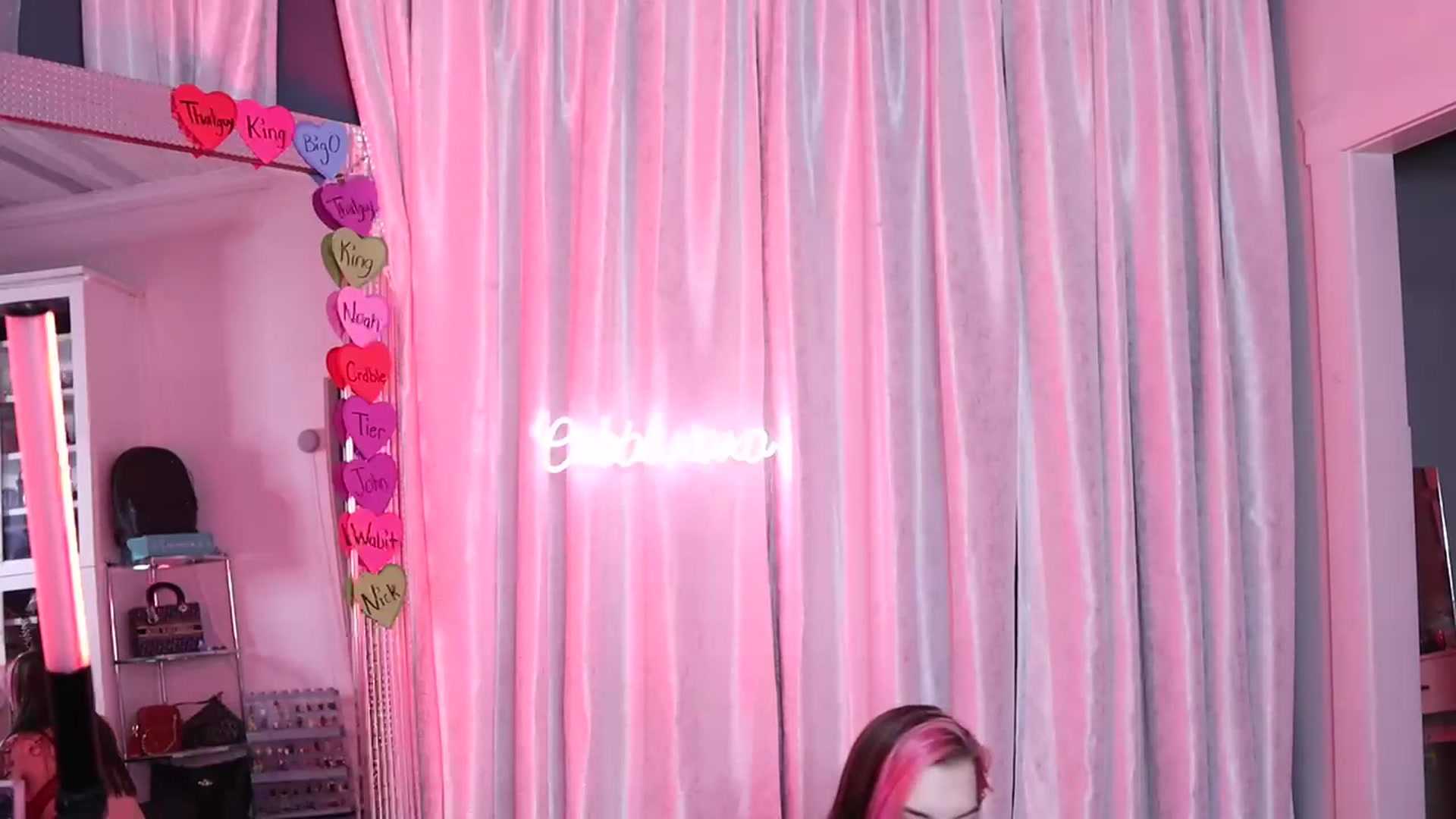 Gallery image thumbnail from Cubbixoxo's myfreecams stream on, 02/12/2023, 06:06 image 14 of 20