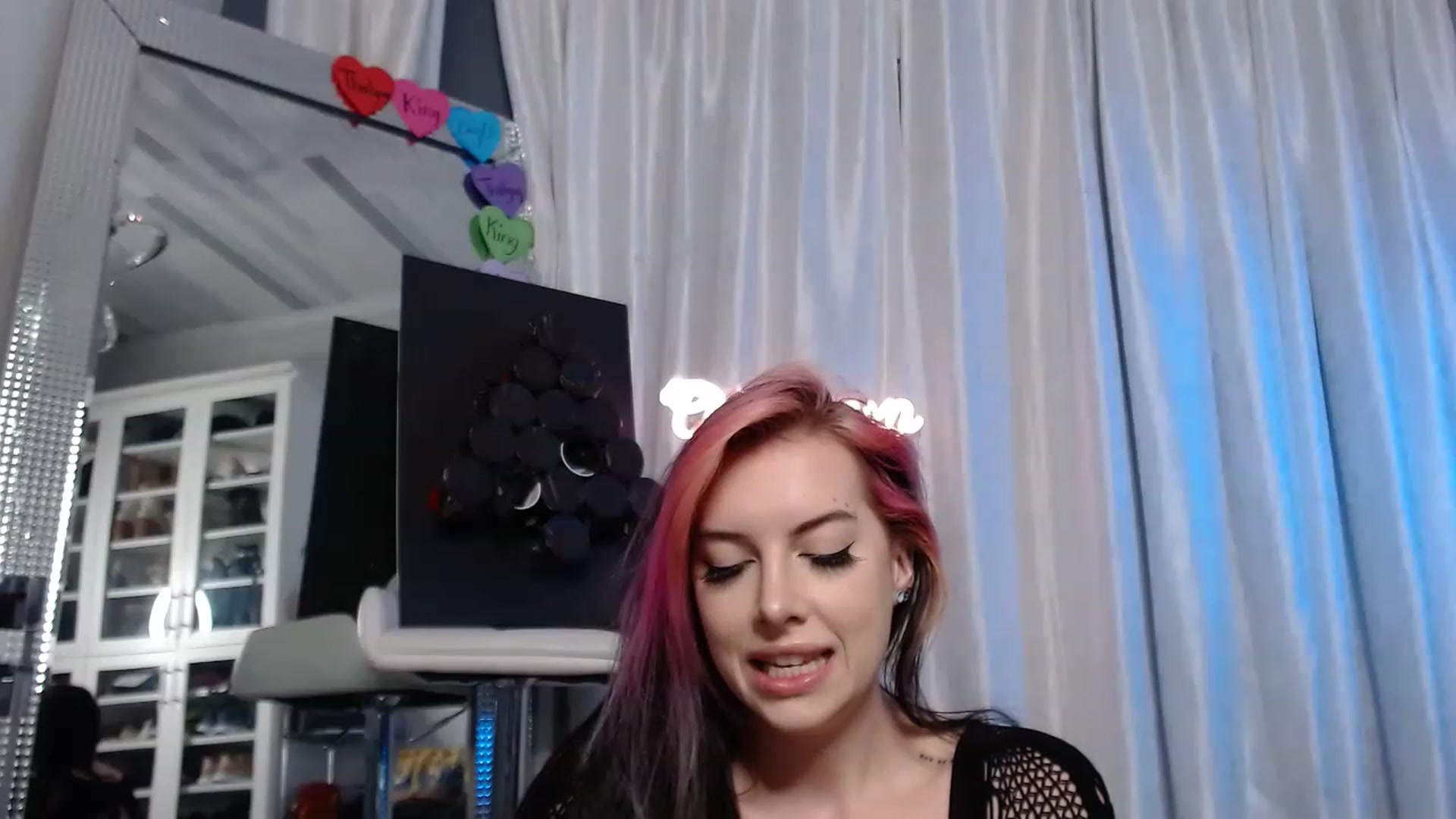 Gallery image thumbnail from Cubbixoxo's myfreecams stream on, 02/23/2023, 05:29 image 16 of 20