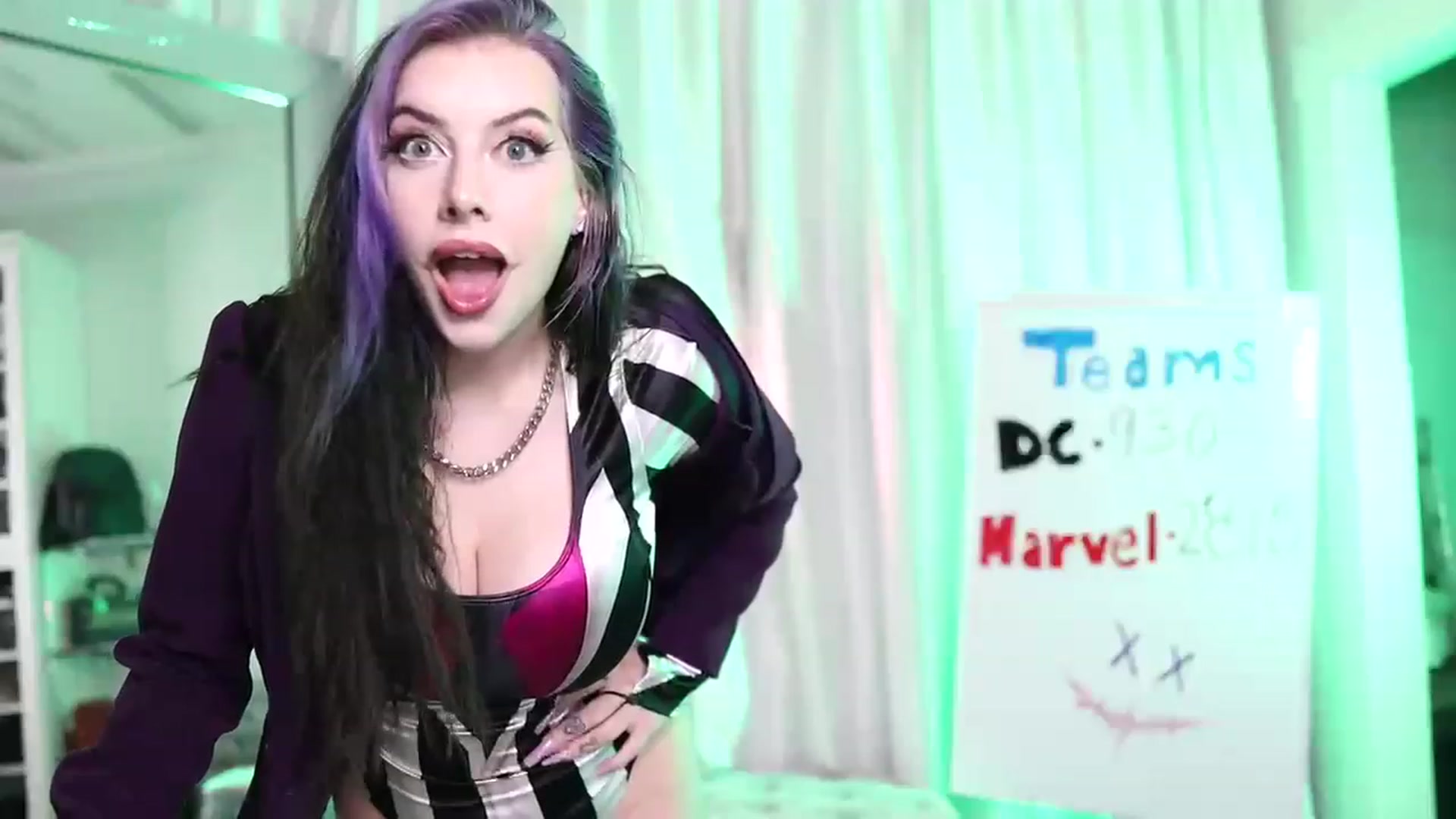 Gallery image thumbnail from Cubbixoxo's myfreecams stream on, 03/26/2023, 04:02 image 10 of 20