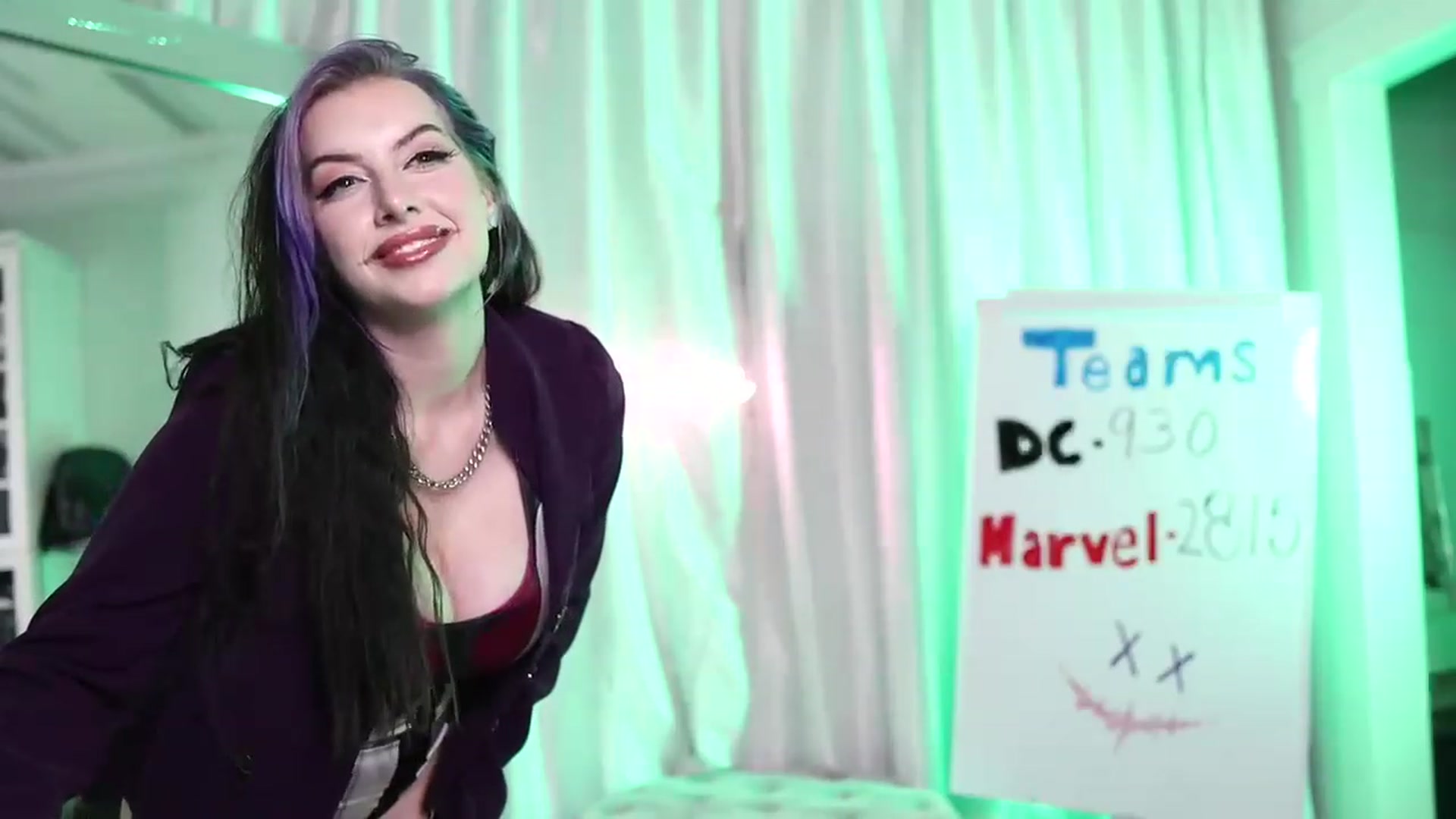 Gallery image thumbnail from Cubbixoxo's myfreecams stream on, 03/26/2023, 04:02 image 18 of 20