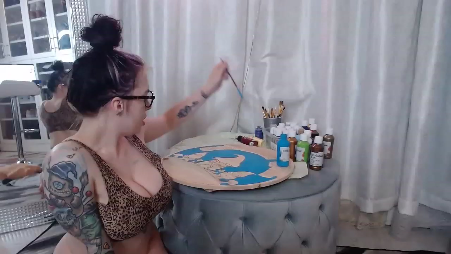 Gallery image thumbnail from Cubbixoxo's myfreecams stream on, 03/30/2023, 05:18 image 1 of 20