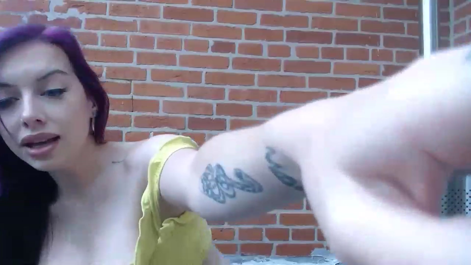 Gallery image thumbnail from Cubbixoxo's myfreecams stream on, 04/28/2023, 22:32 image 11 of 20