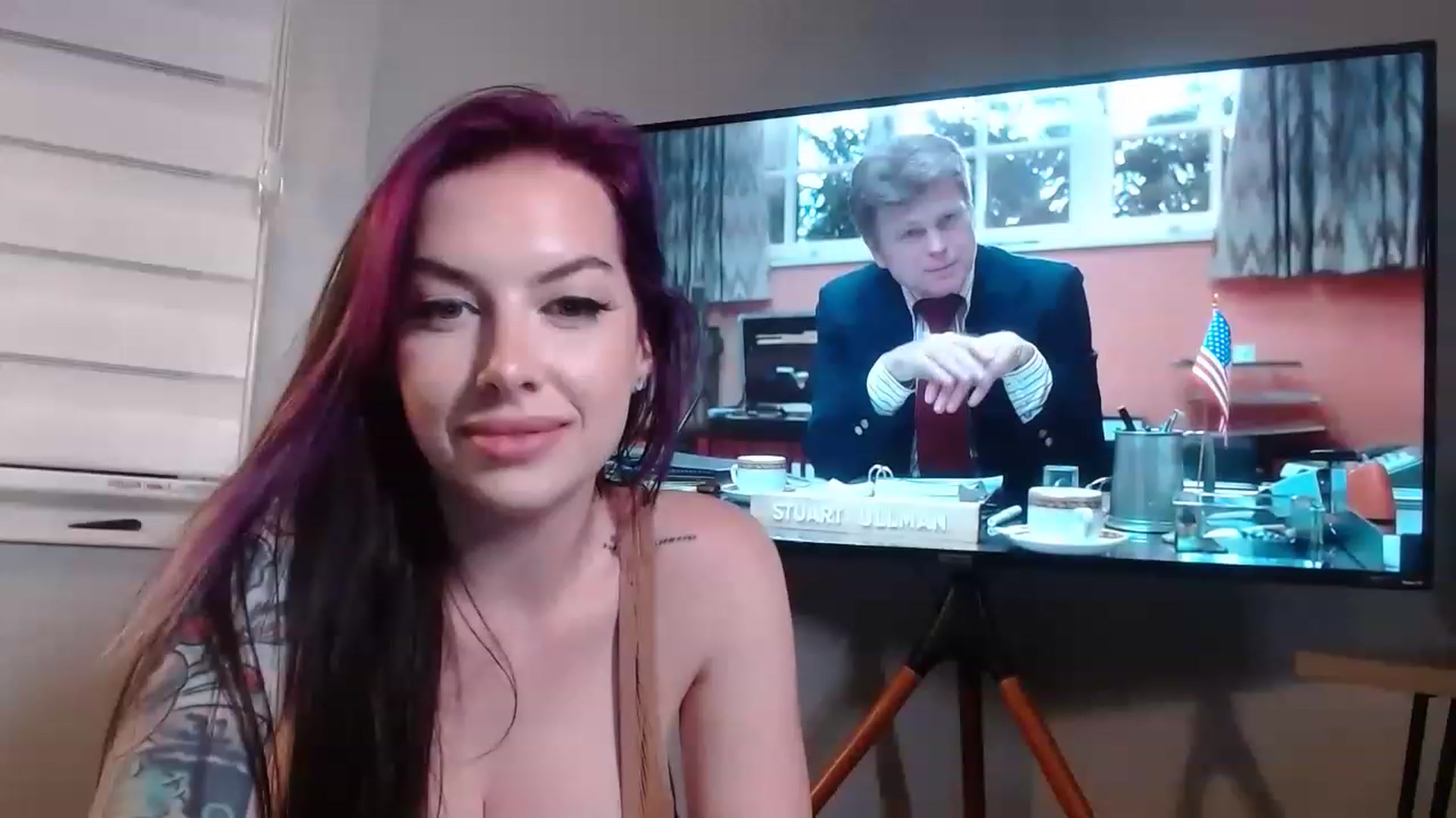 Gallery image thumbnail from Cubbixoxo's myfreecams stream on, 04/29/2023, 05:25 image 1 of 20
