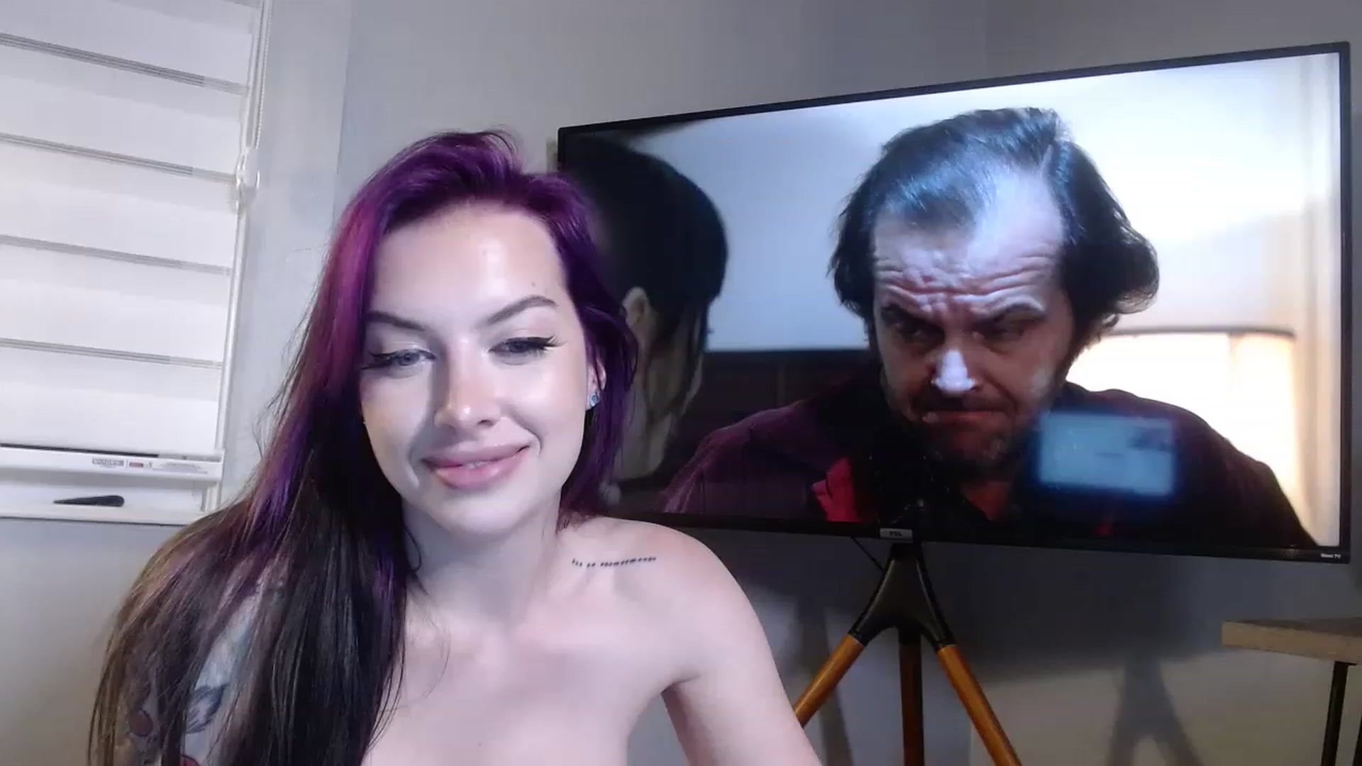 Gallery image thumbnail from Cubbixoxo's myfreecams stream on, 04/29/2023, 05:25 image 12 of 20