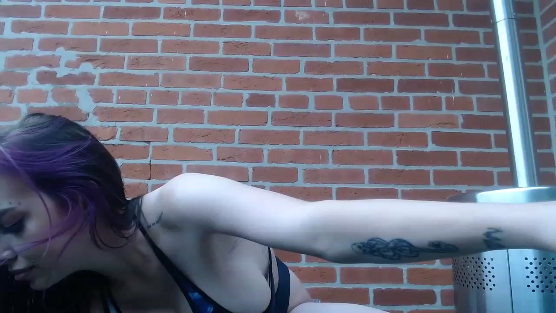 Gallery image thumbnail from Cubbixoxo's myfreecams stream on, 05/04/2023, 22:12 image 9 of 20