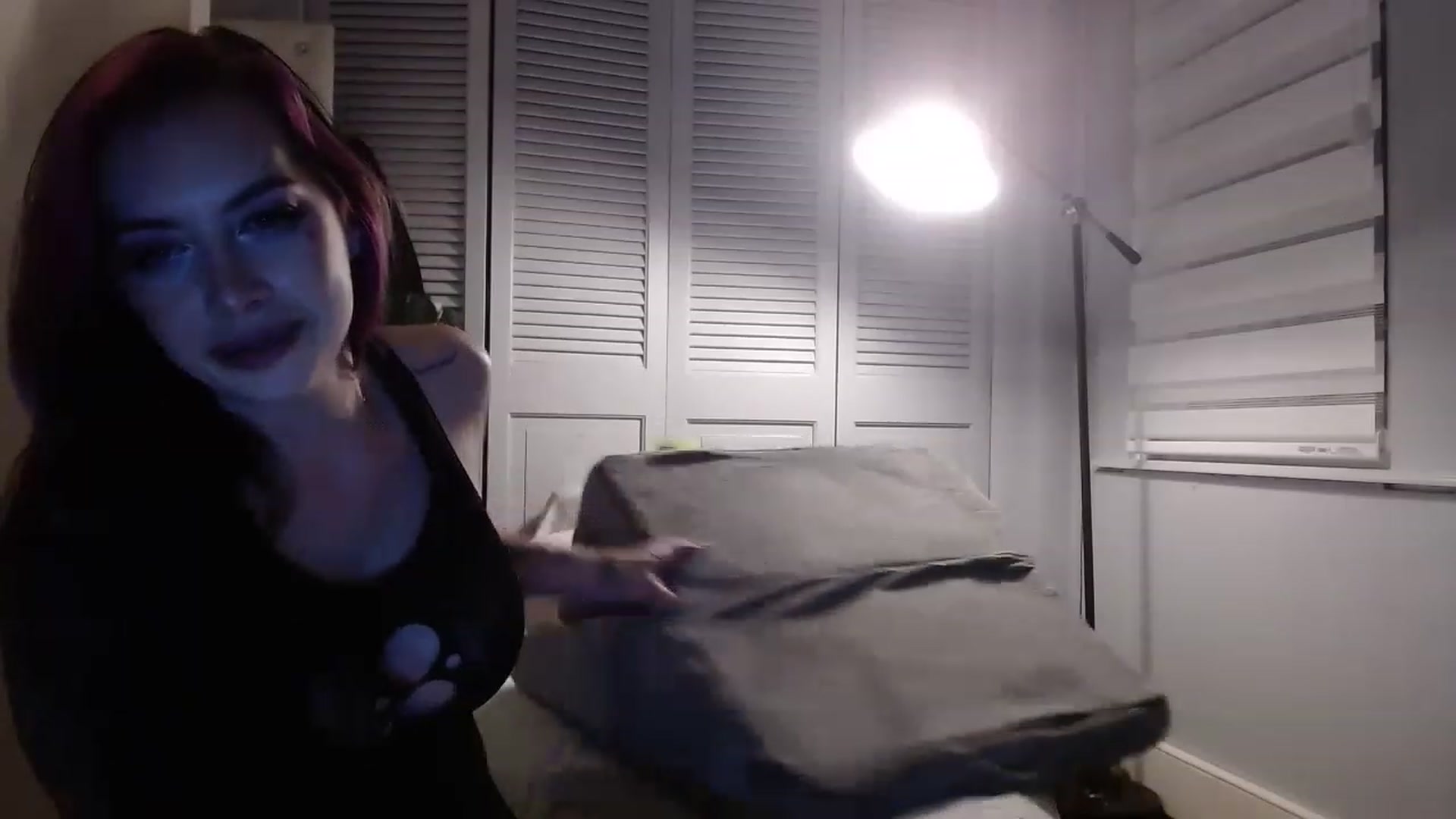 Gallery image thumbnail from Cubbixoxo's myfreecams stream on, 06/01/2023, 05:15 image 19 of 20