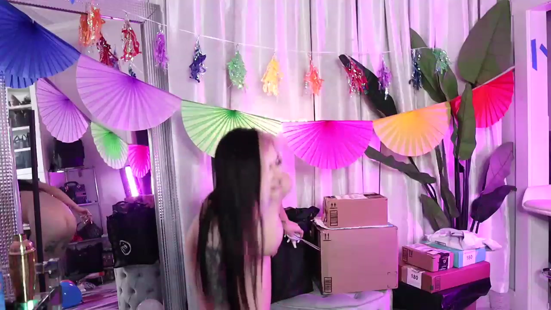Gallery image thumbnail from Cubbixoxo's myfreecams stream on, 06/25/2023, 05:30 image 20 of 20