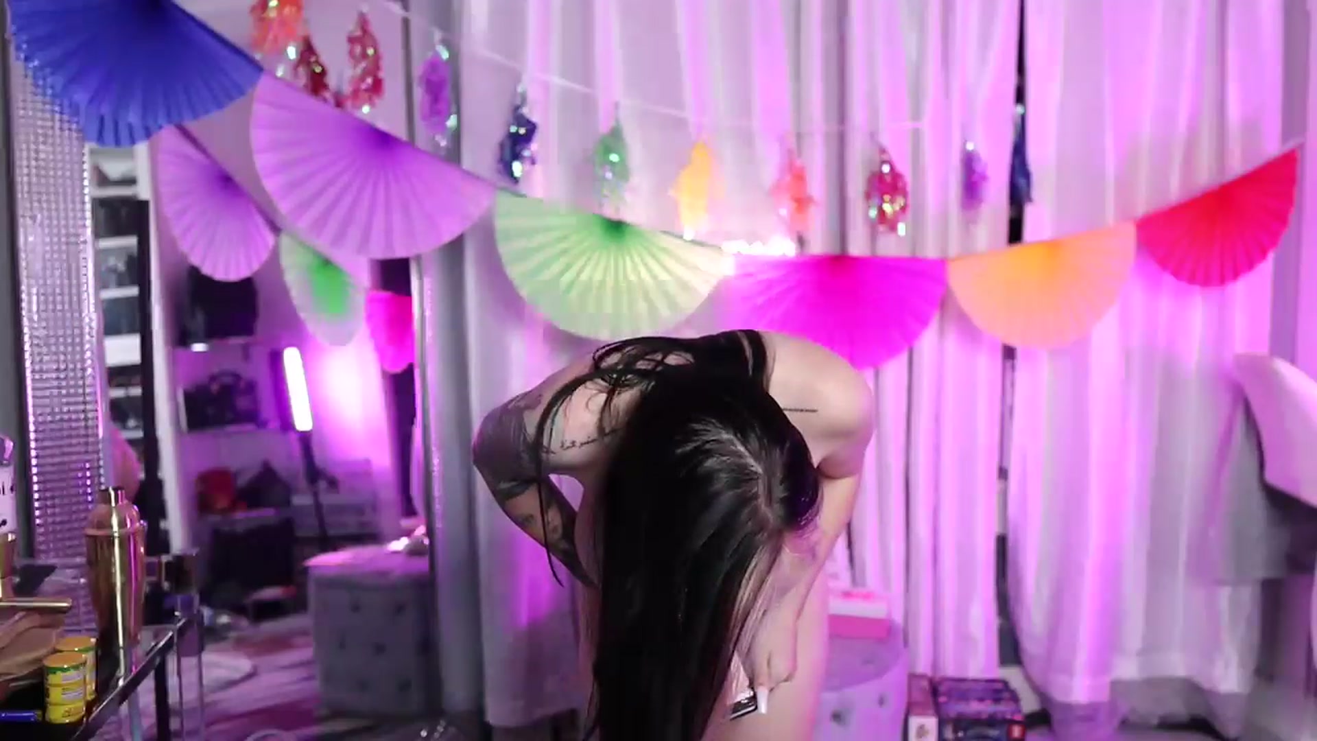 Gallery image thumbnail from Cubbixoxo's myfreecams stream on, 06/26/2023, 05:54 image 10 of 20