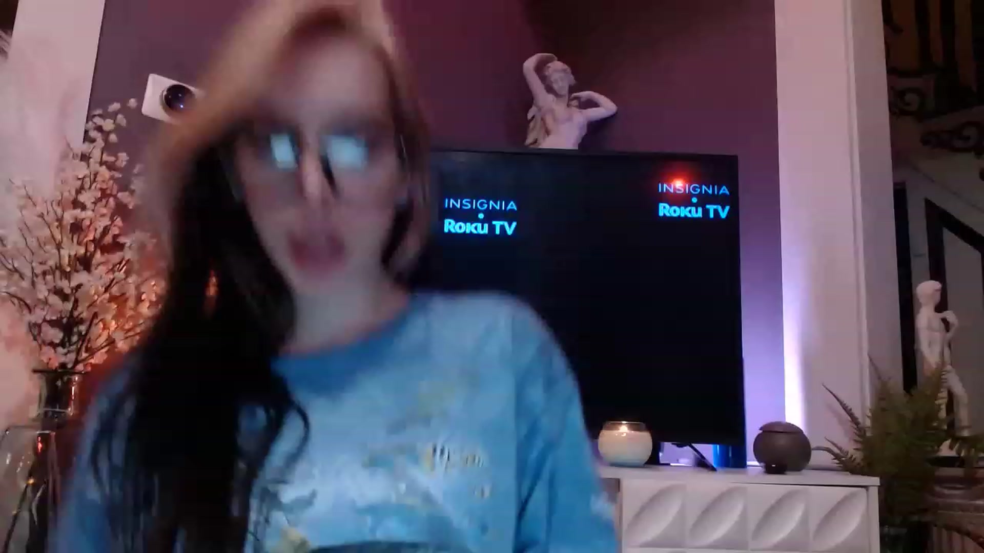 Gallery image thumbnail from Cubbixoxo's myfreecams stream on, 06/27/2023, 03:25 image 4 of 20