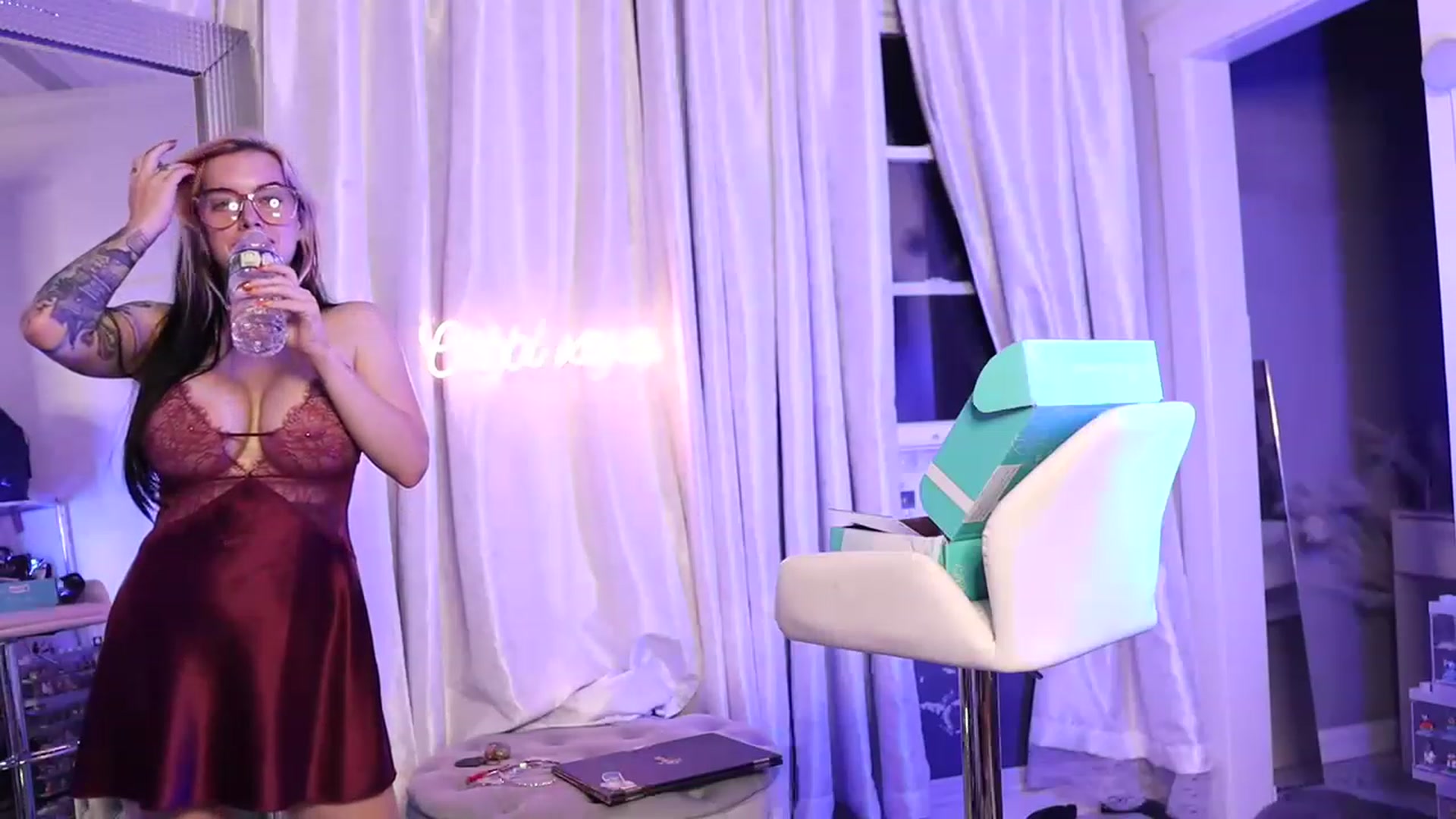 Gallery image thumbnail from Cubbixoxo's myfreecams stream on, 07/08/2023, 04:37 image 11 of 20