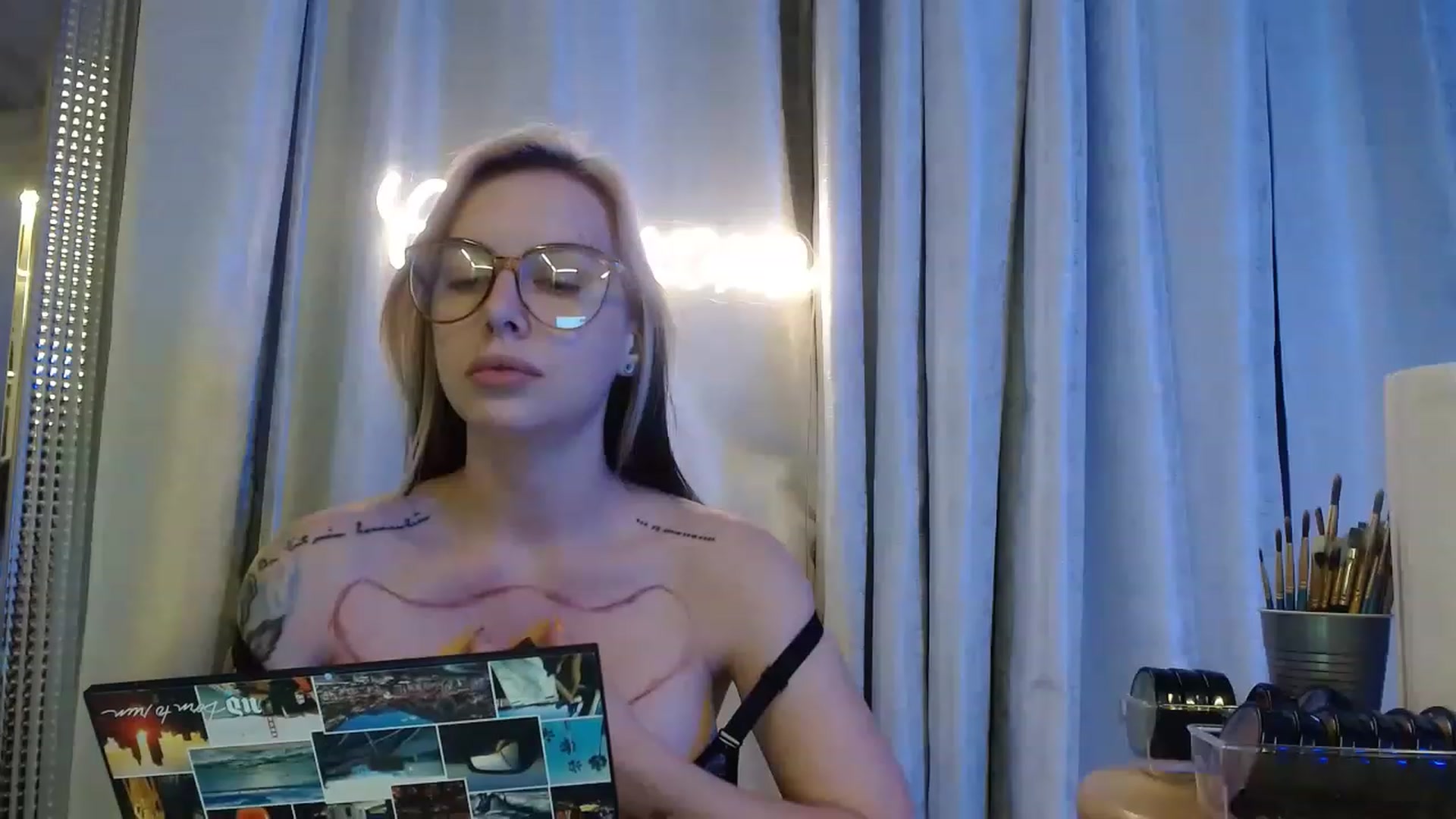 Gallery image thumbnail from Cubbixoxo's myfreecams stream on, 07/12/2023, 05:17 image 1 of 20