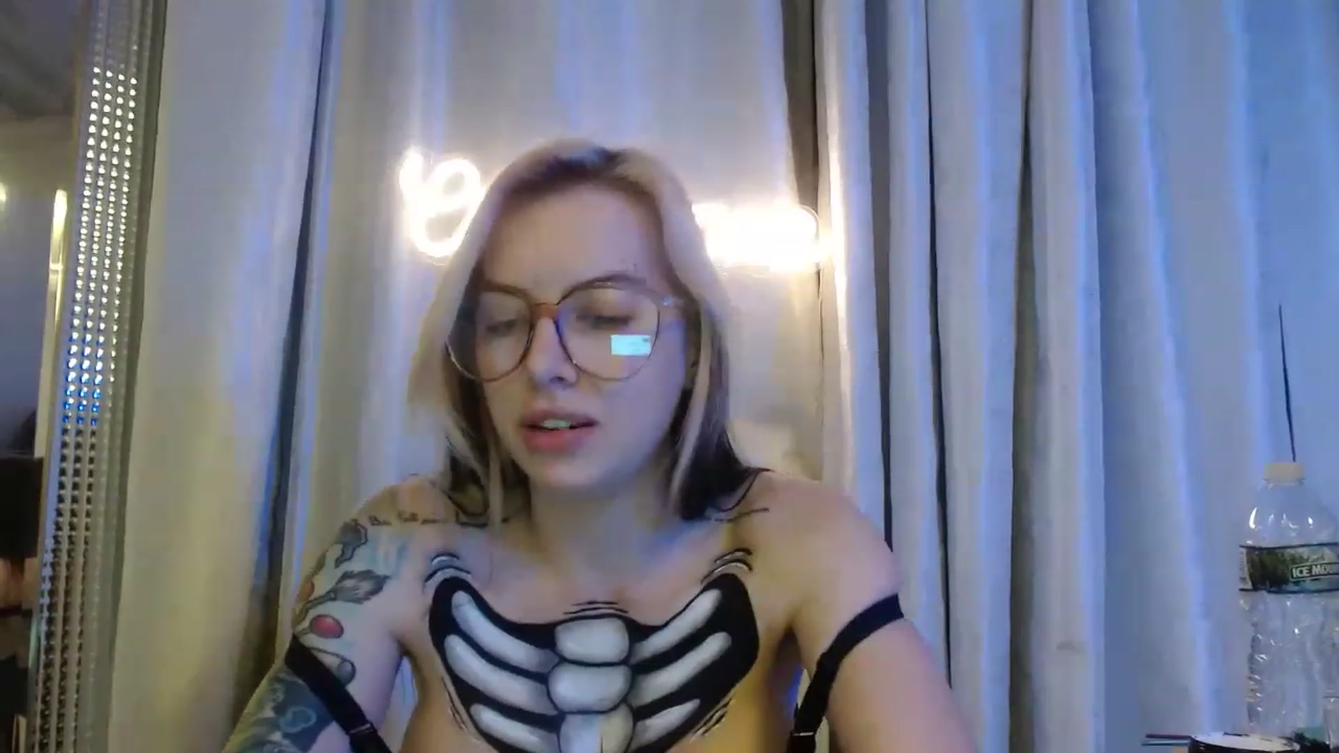 Gallery image thumbnail from Cubbixoxo's myfreecams stream on, 07/12/2023, 05:17 image 19 of 20