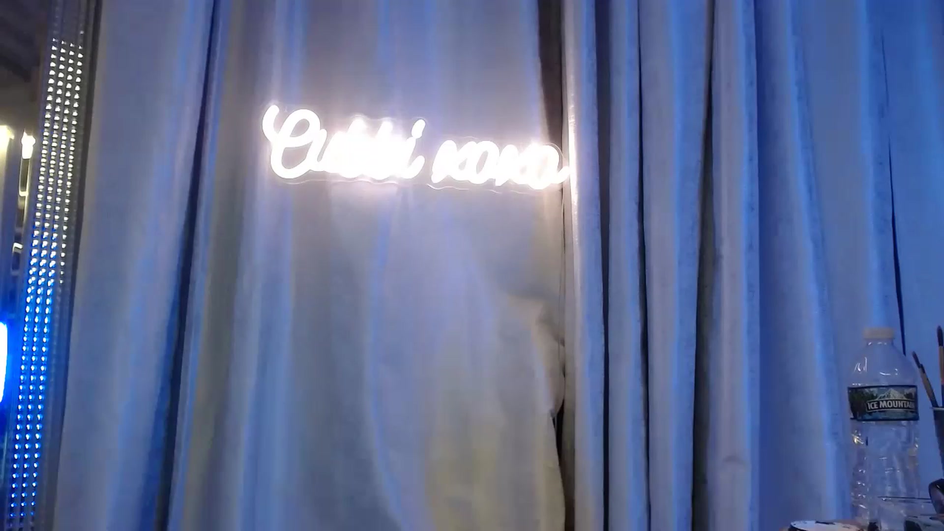 Gallery image thumbnail from Cubbixoxo's myfreecams stream on, 07/12/2023, 05:17 image 13 of 20