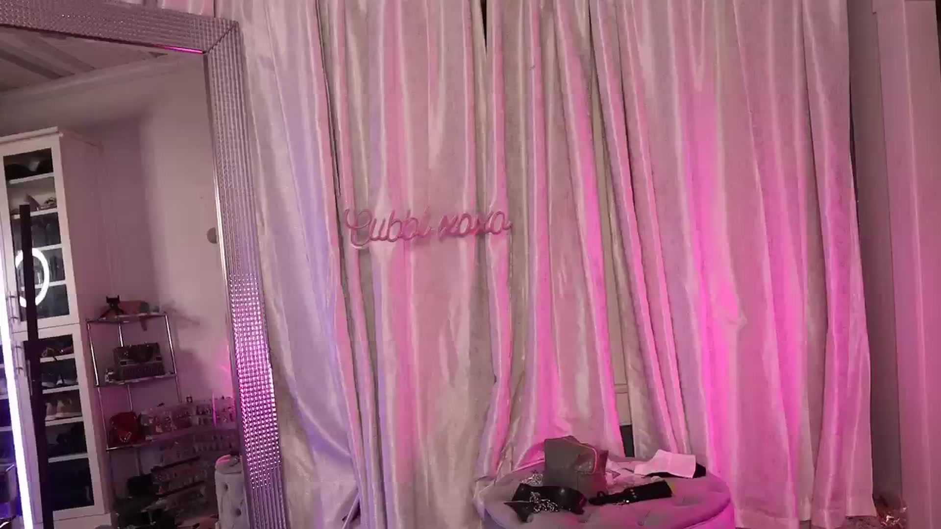 Gallery image thumbnail from Cubbixoxo's myfreecams stream on, 08/05/2023, 05:06 image 19 of 20