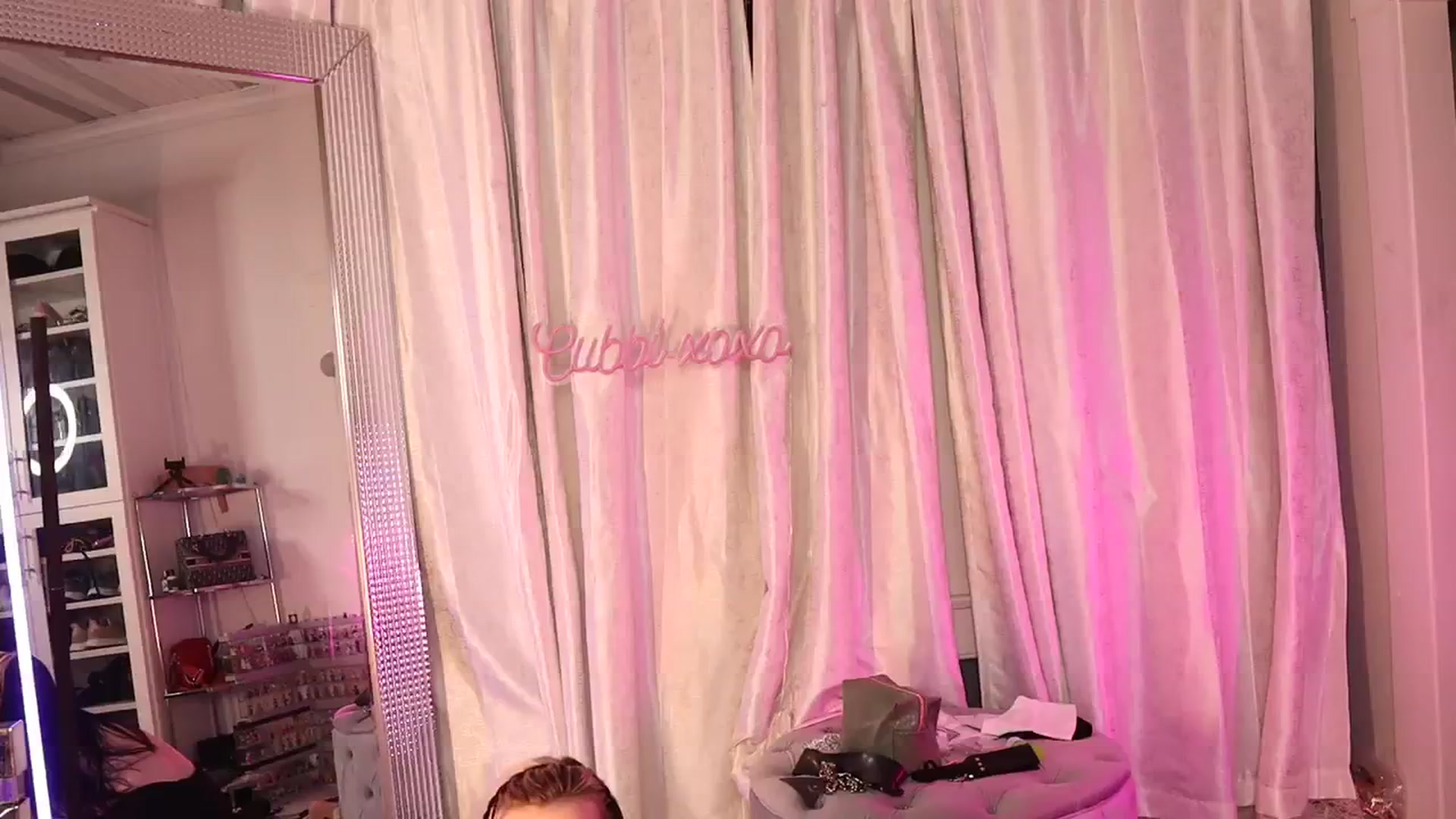 Gallery image thumbnail from Cubbixoxo's myfreecams stream on, 08/05/2023, 05:06 image 18 of 20