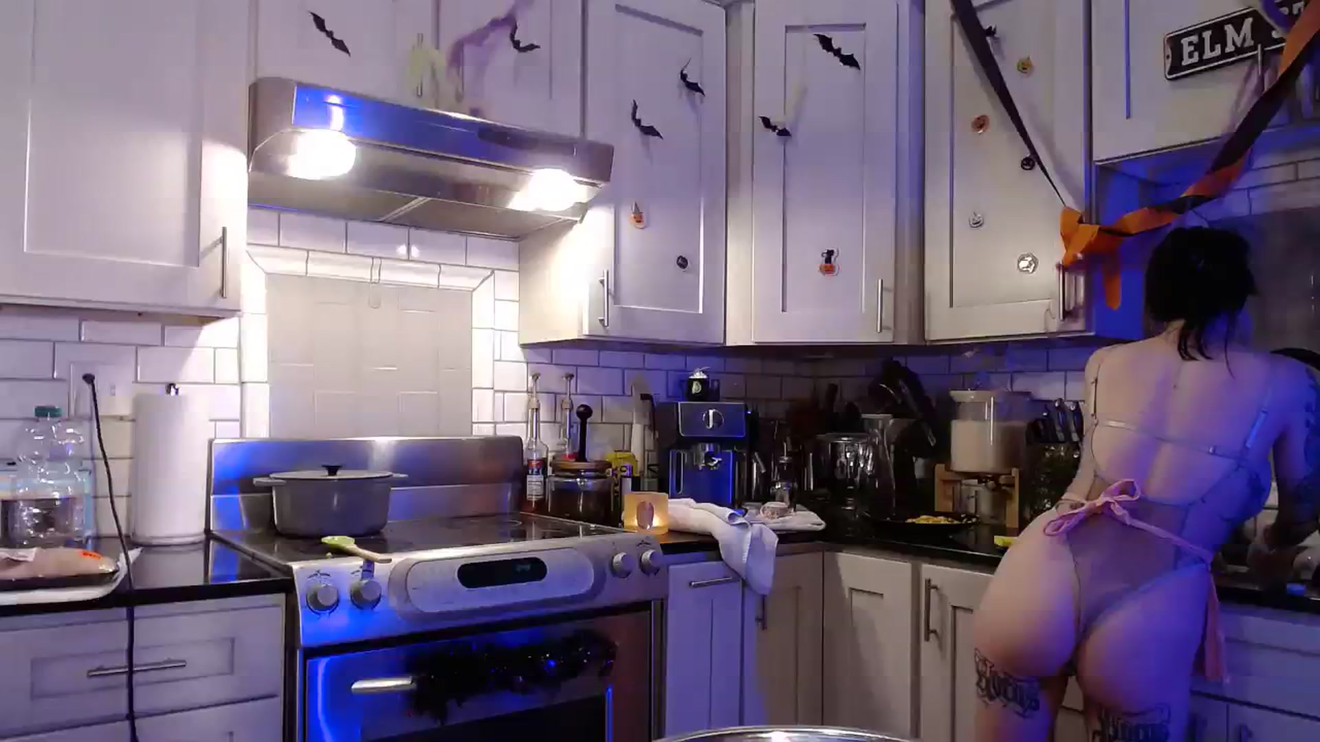 Gallery image thumbnail from Cubbixoxo's myfreecams stream on, 08/08/2023, 03:46 image 9 of 20